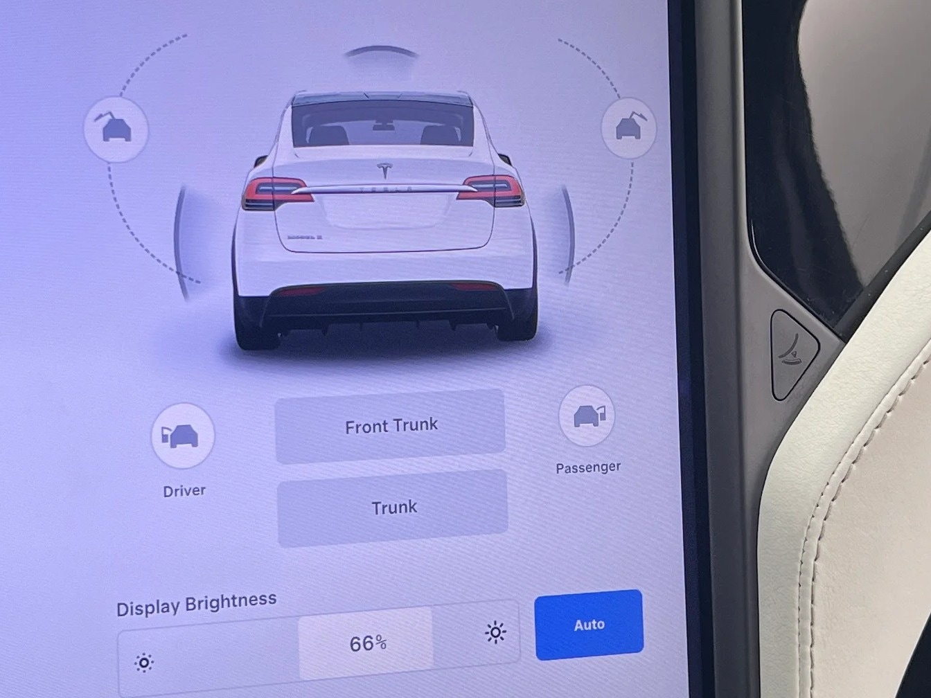 Thumbnail: 2020 Tesla Model X - 3