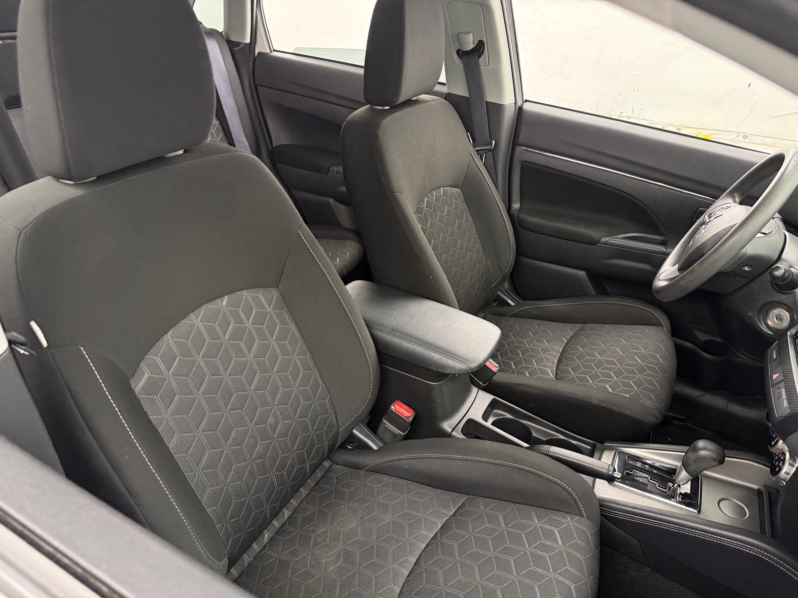 Thumbnail: 2021 Mitsubishi Outlander Sport - 2