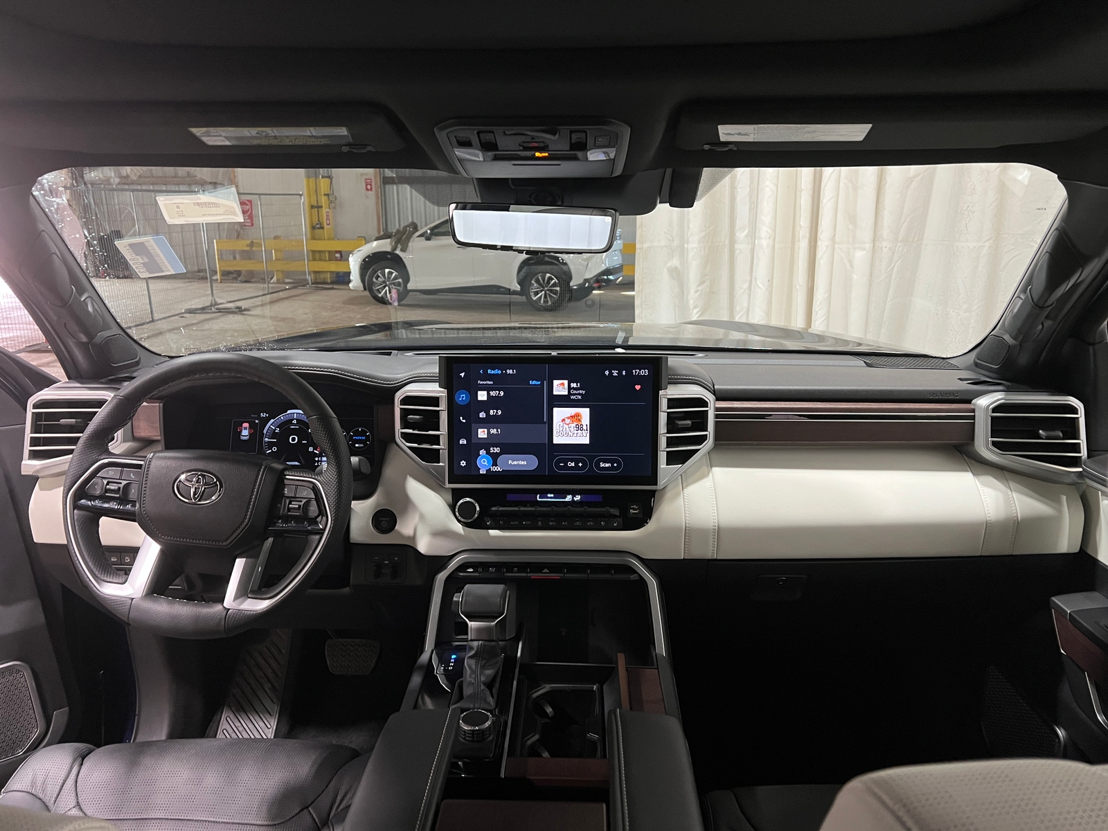Thumbnail: 2025 Toyota Sequoia - 2
