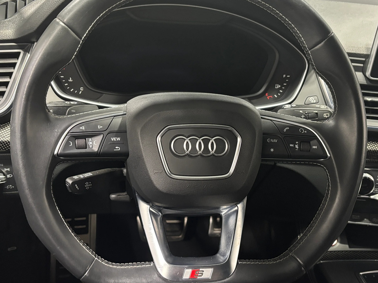 Thumbnail: 2019 Audi SQ5 - 4