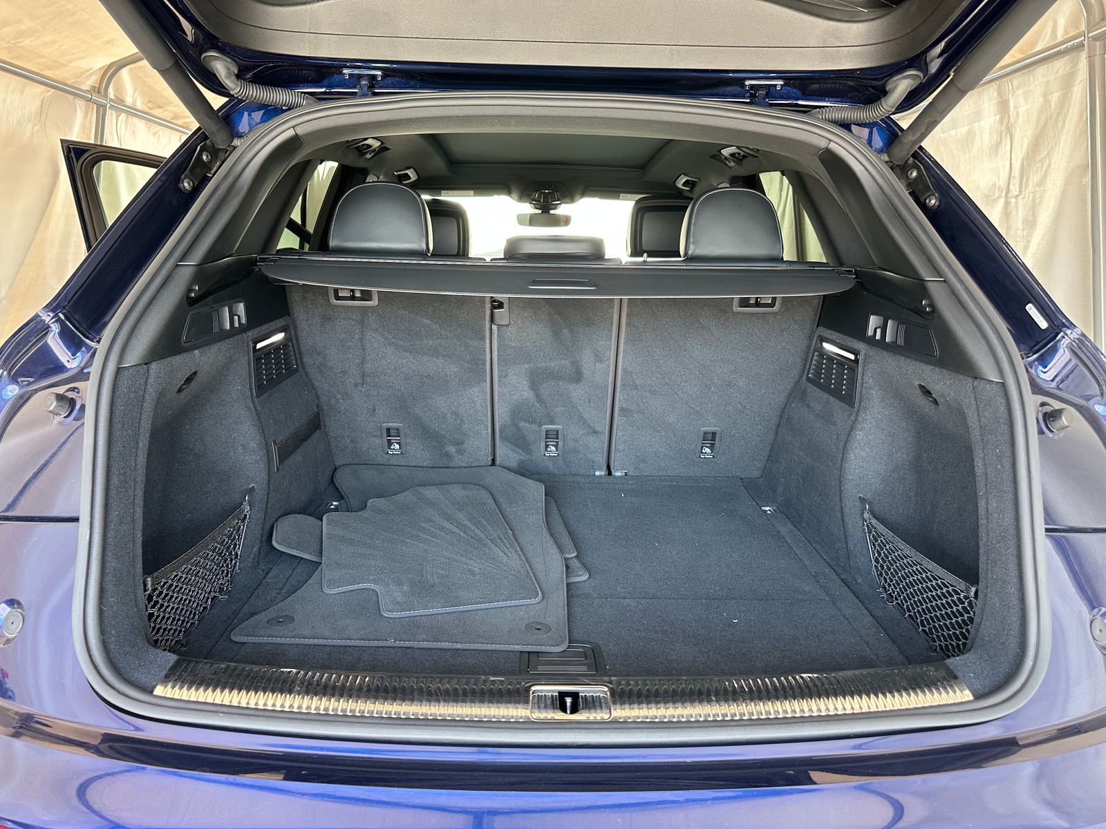 Thumbnail: 2019 Audi SQ5 - 6