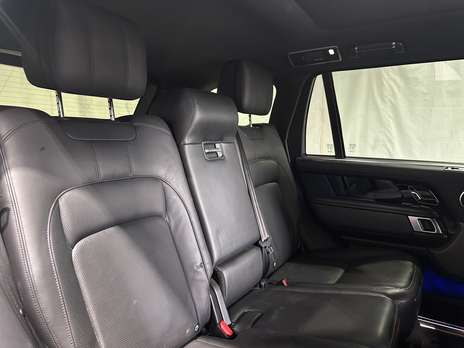 Thumbnail: 2021 Land Rover Range Rover - 5