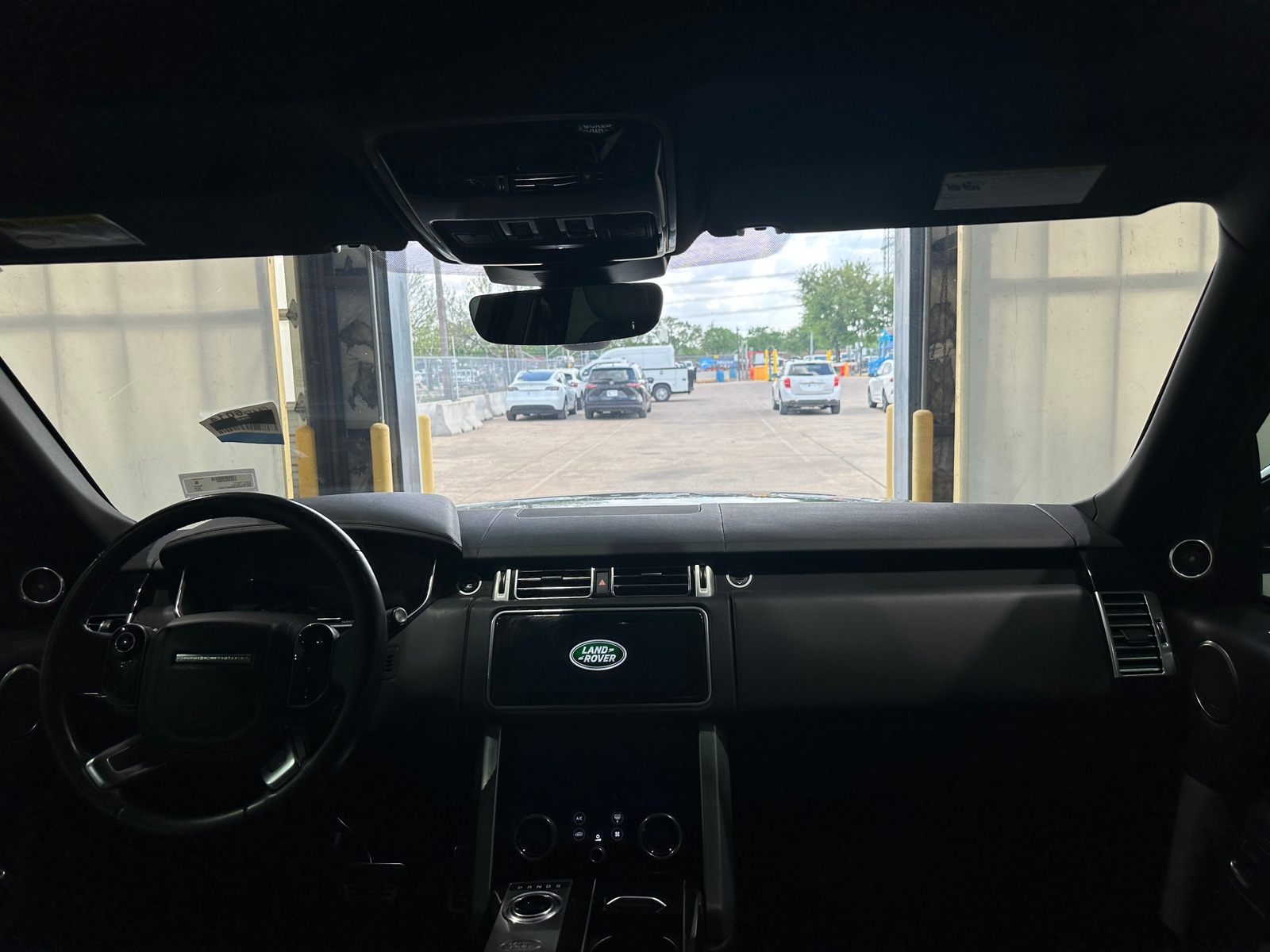 Thumbnail: 2021 Land Rover Range Rover - 2