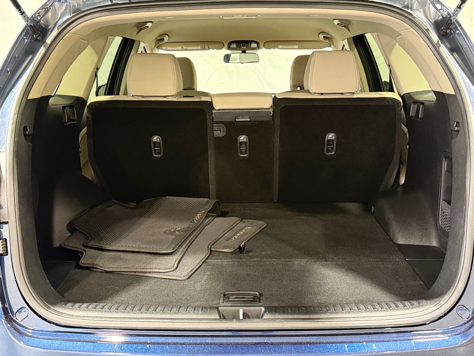 Thumbnail: 2017 Kia Sorento - 7