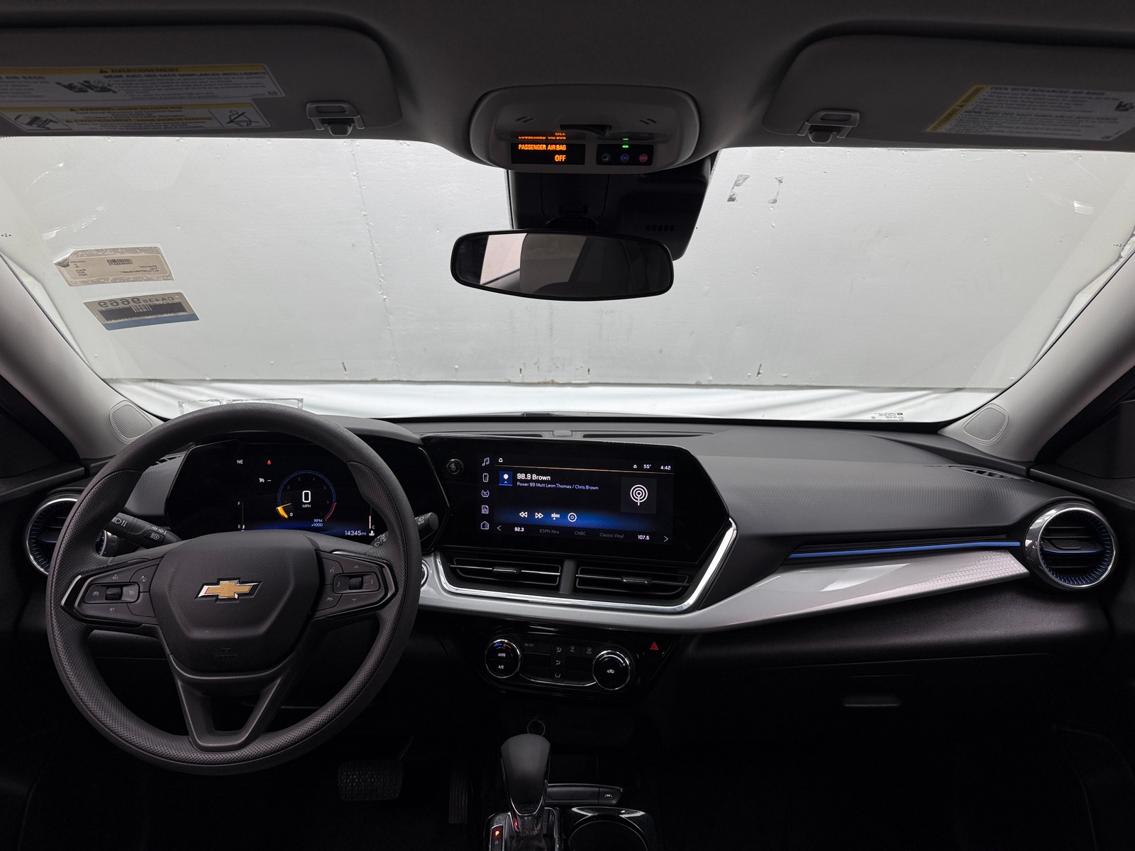Thumbnail: 2025 Chevrolet Trax - 3