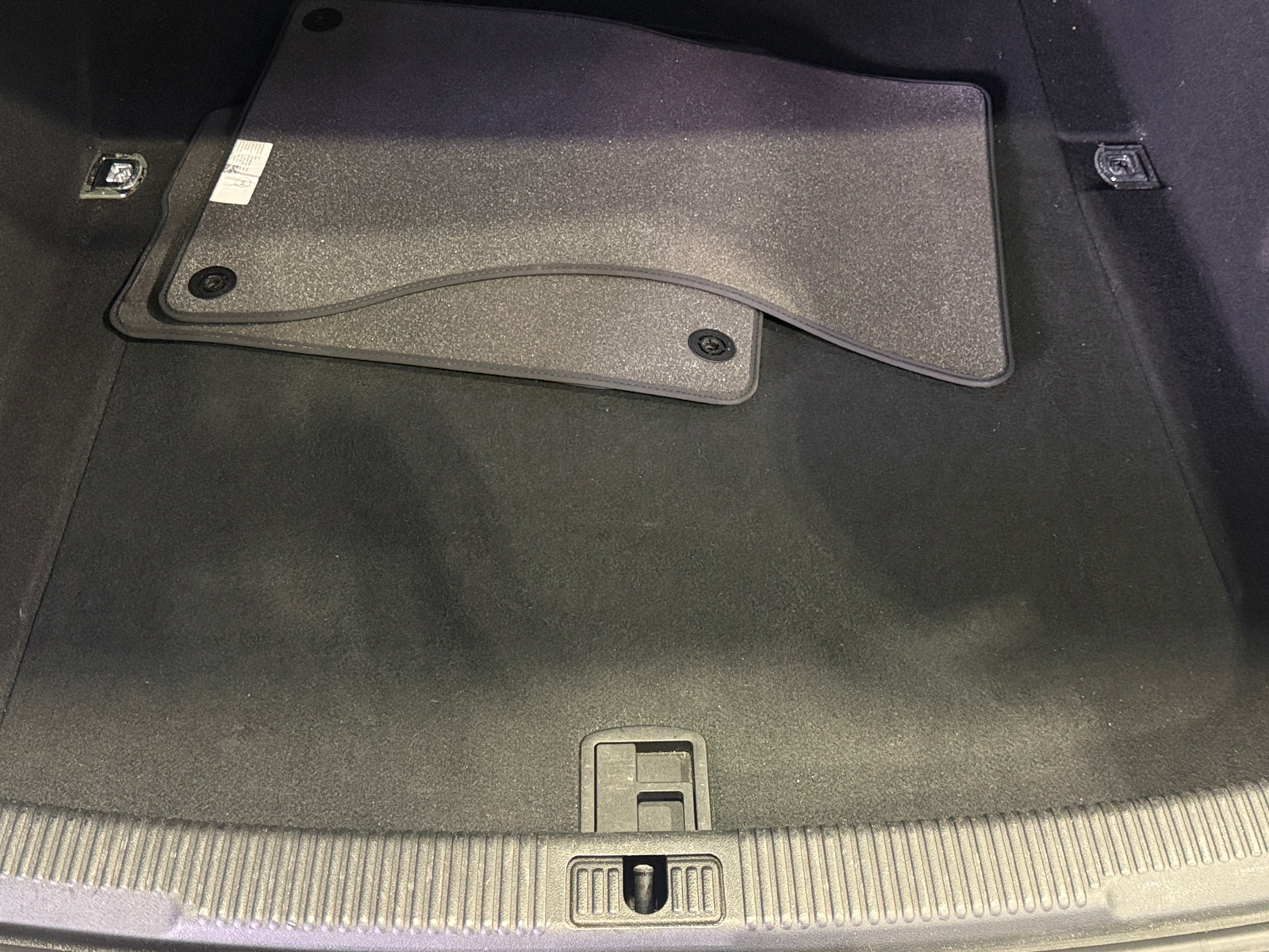 Thumbnail: 2018 Audi A6 - 6