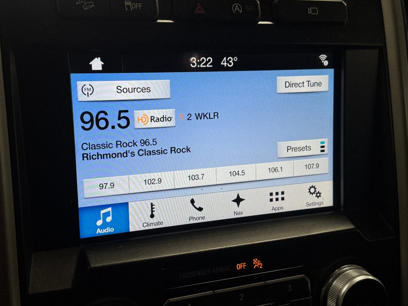 Thumbnail: 2017 Ford Econoline - 3