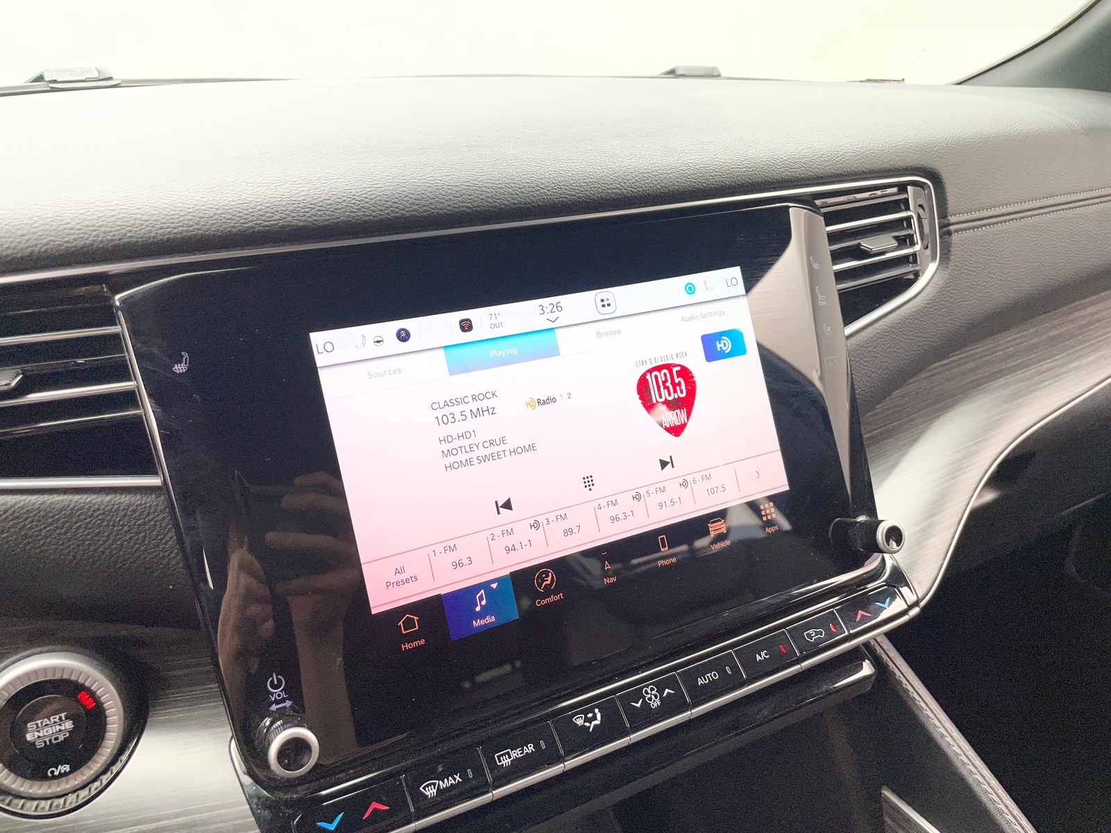 Thumbnail: 2024 Jeep Wagoneer - 3