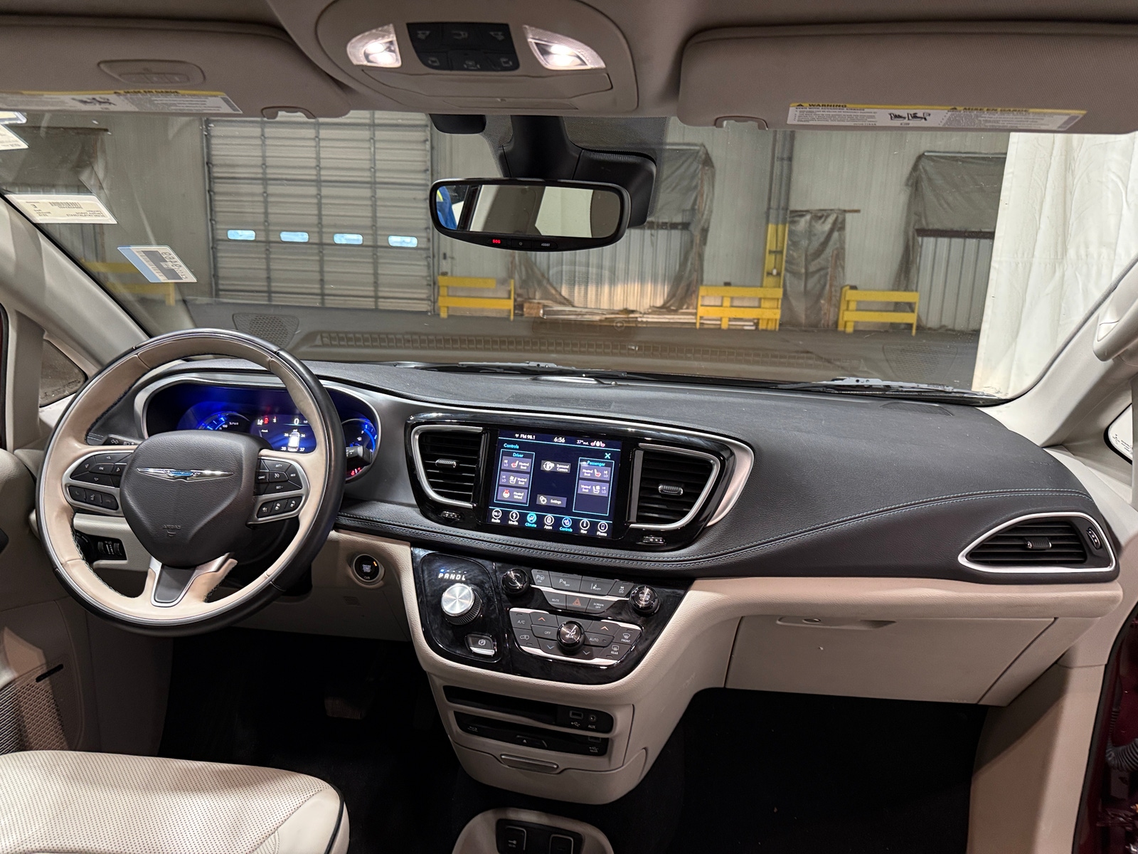 Thumbnail: 2018 Chrysler Pacifica - 2