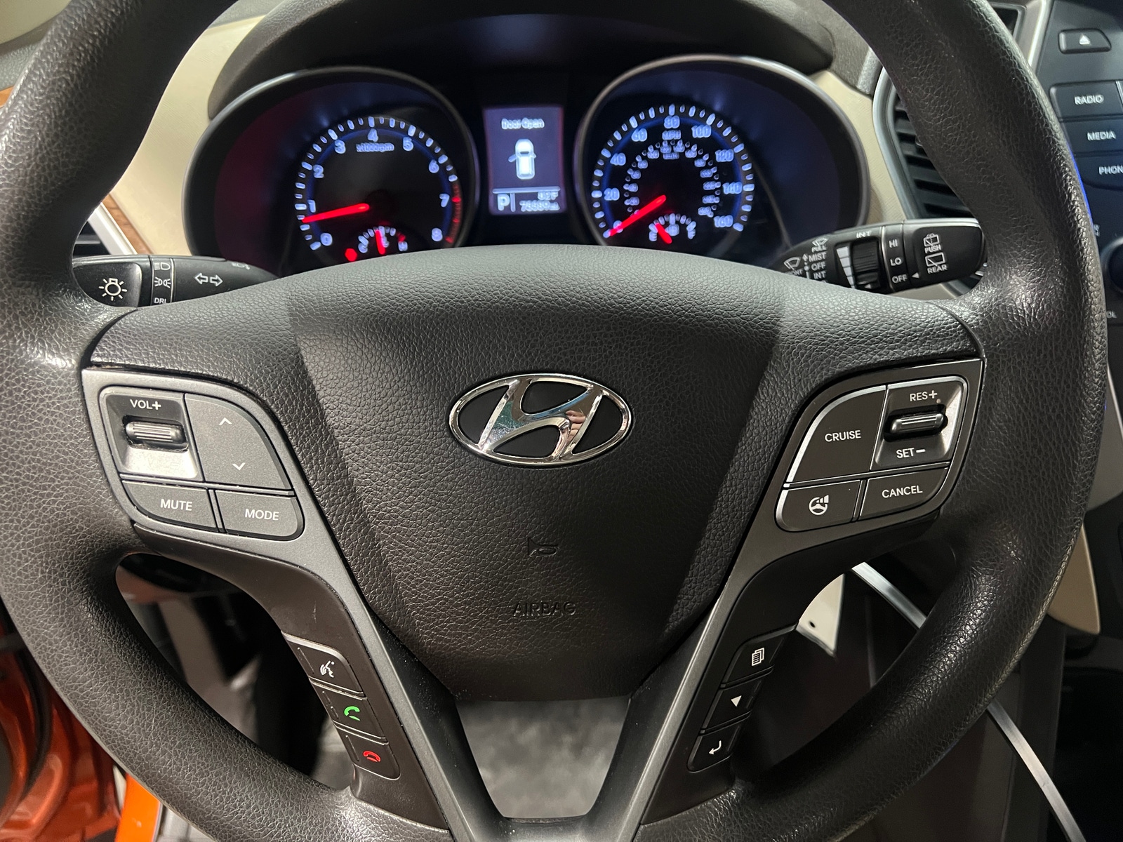 Thumbnail: 2016 Hyundai Santa Fe - 5