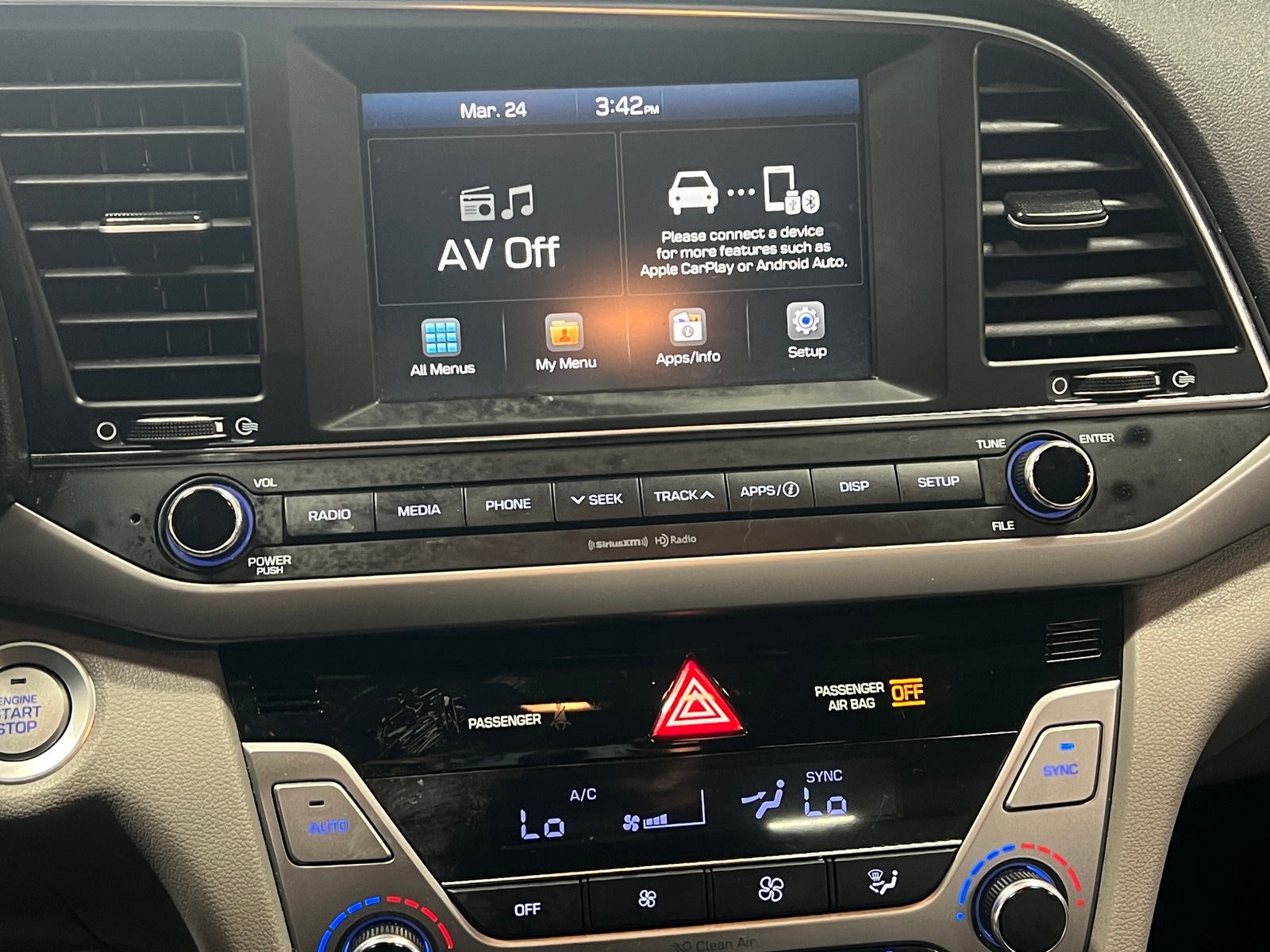 Thumbnail: 2018 Hyundai Elantra - 4