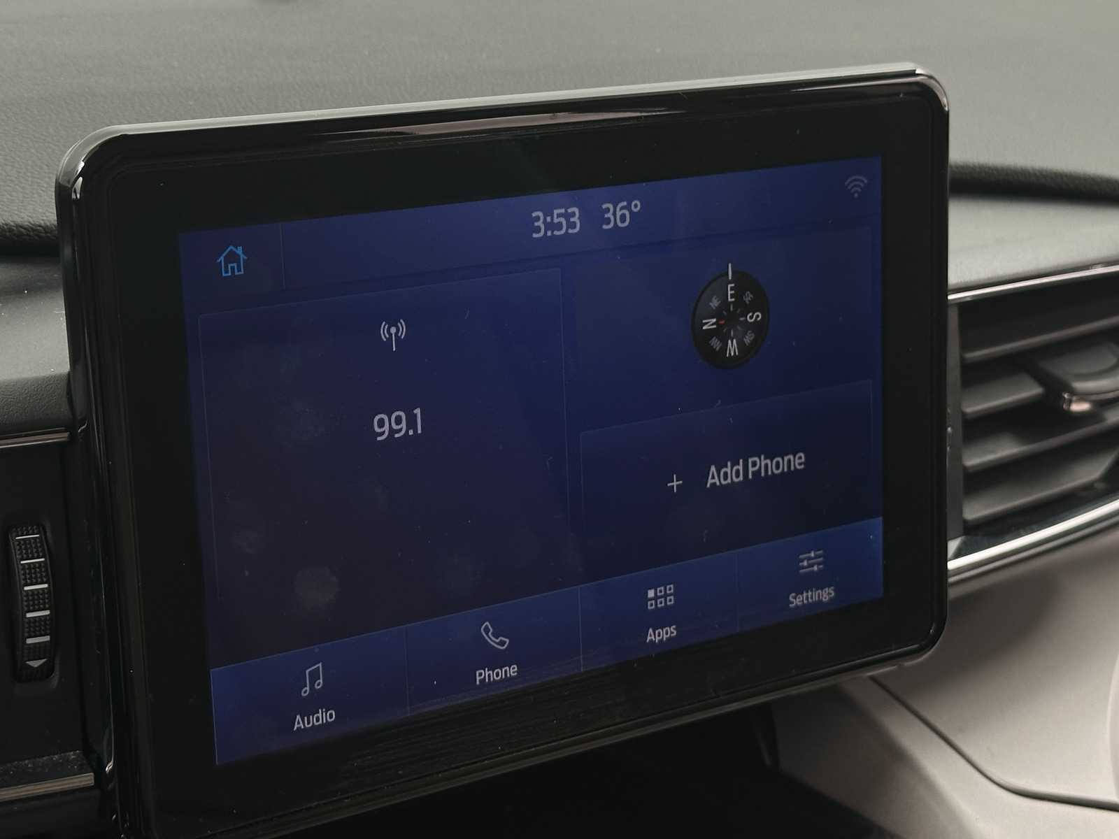 Thumbnail: 2024 Ford Explorer - 4