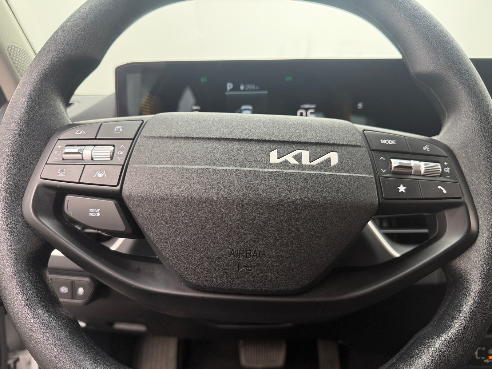 Thumbnail: 2025 Kia K4 - 5