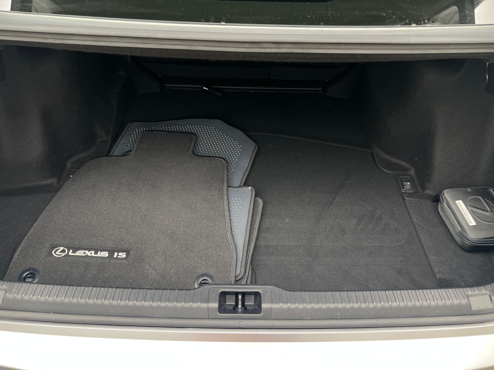 Thumbnail: 2024 Lexus IS - 6