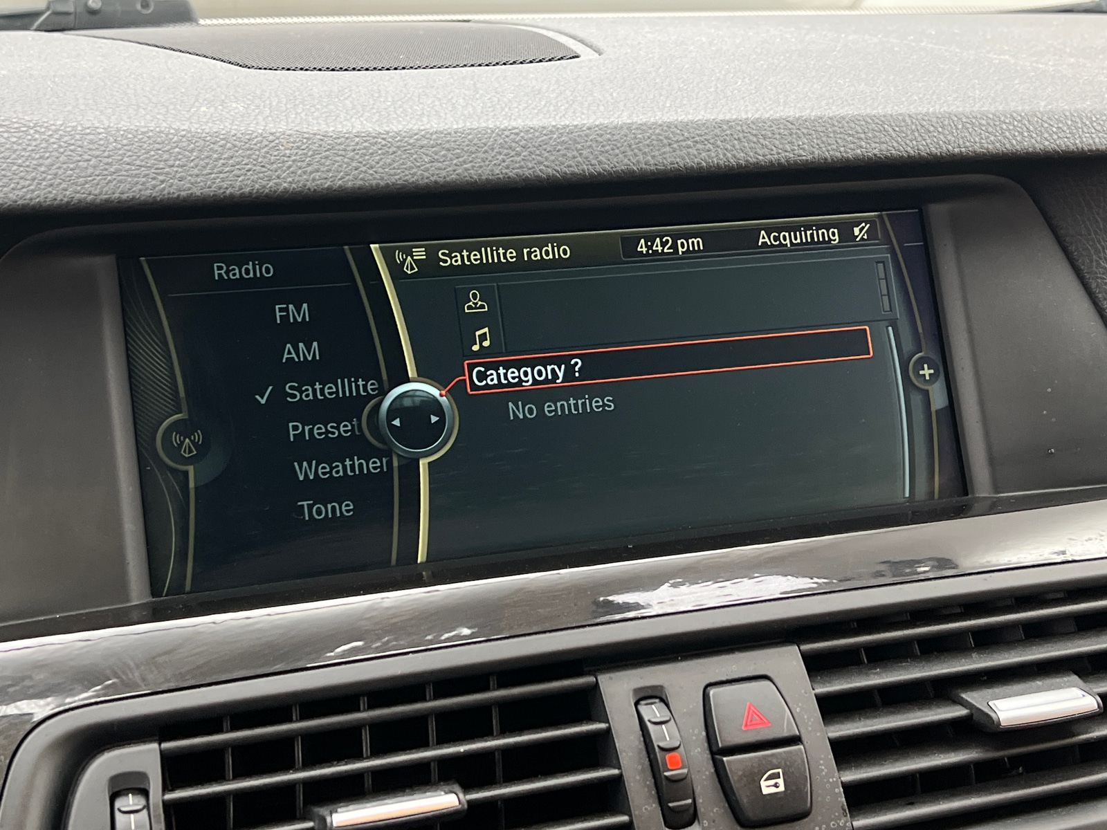 Thumbnail: 2012 BMW 5 Series - 3