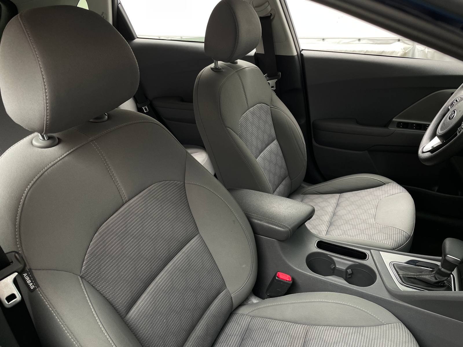 Thumbnail: 2021 Kia Niro - 2