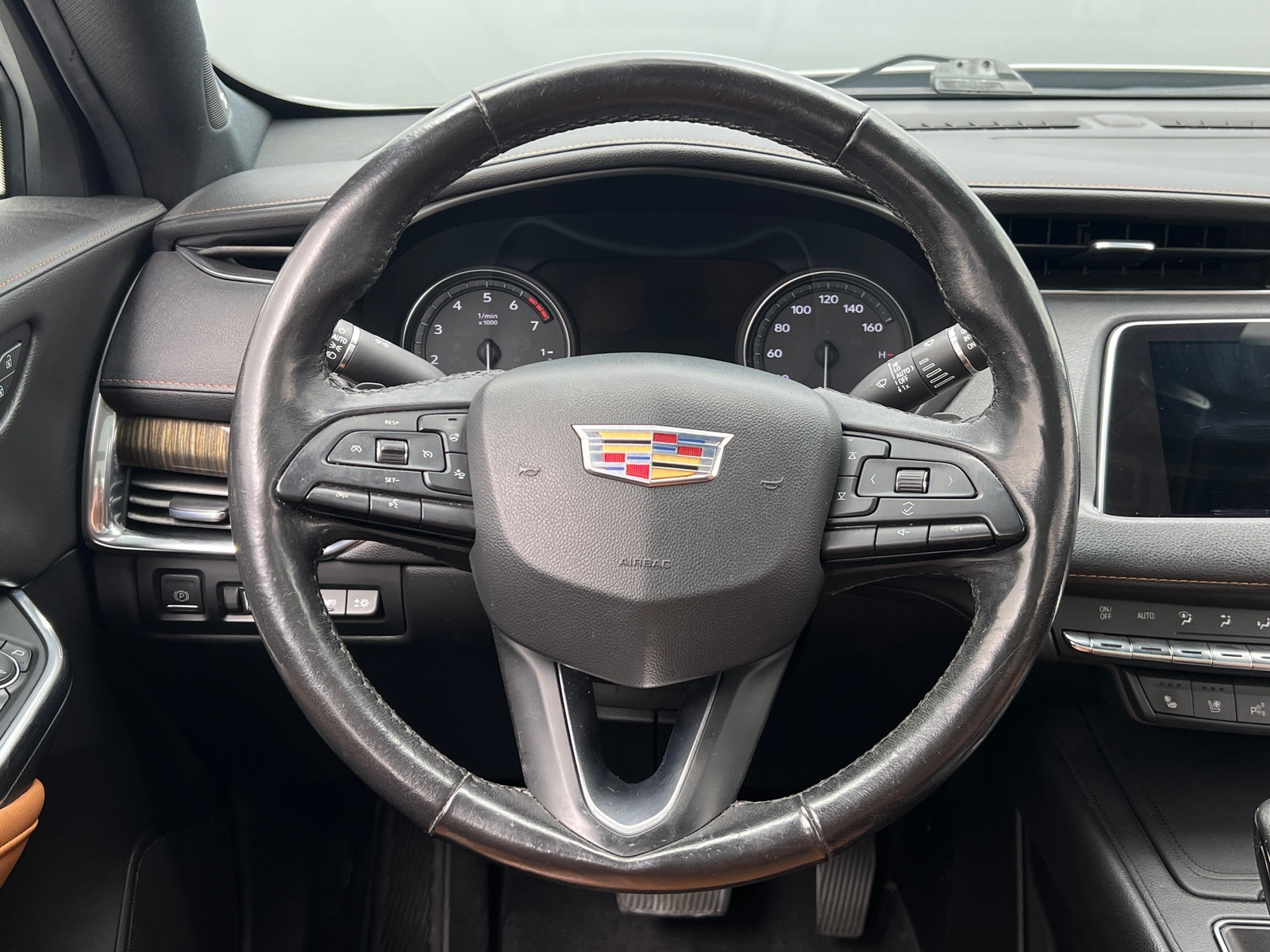 Thumbnail: 2019 Cadillac XT4 - 4