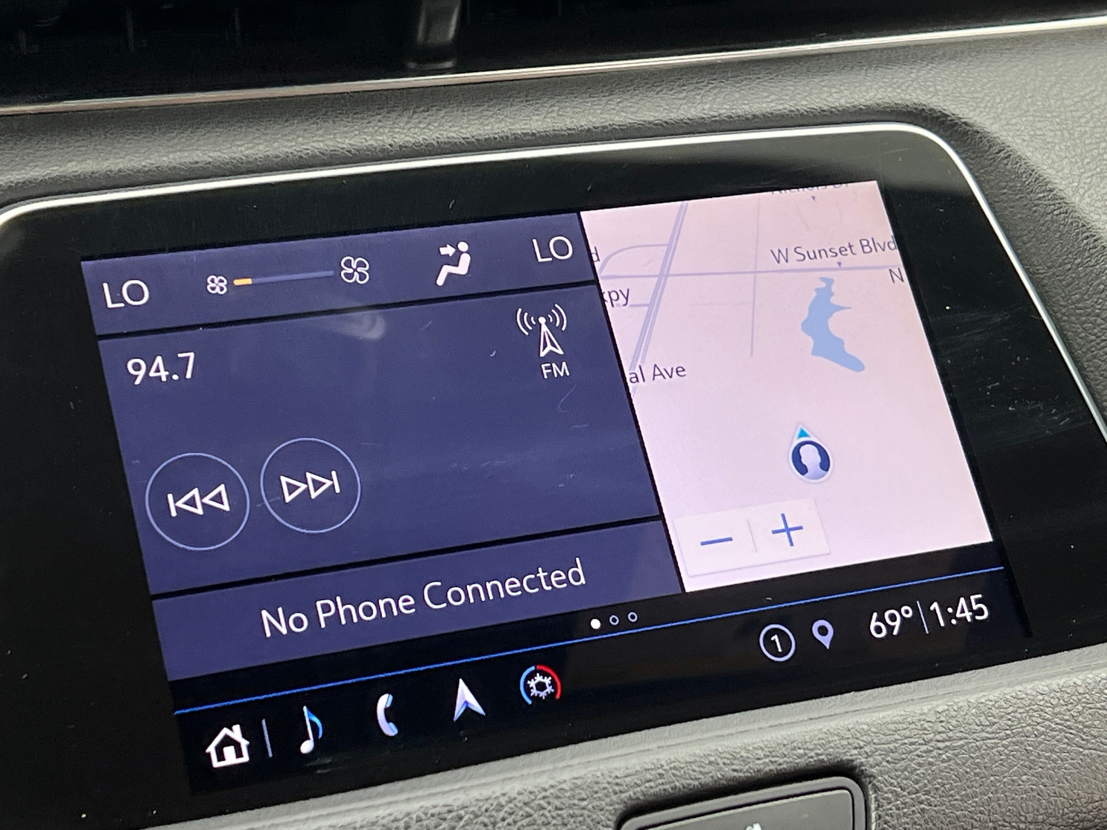 Thumbnail: 2019 Cadillac XT4 - 3