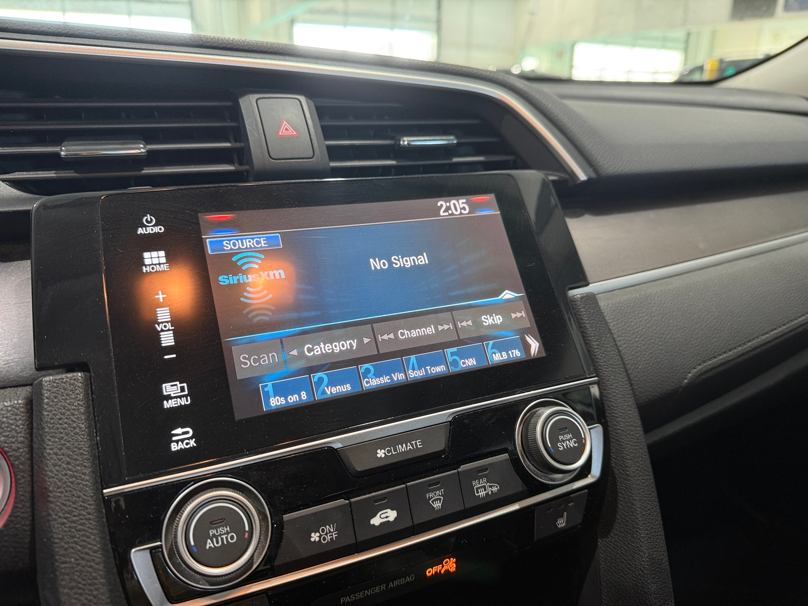 Thumbnail: 2017 Honda Civic - 4