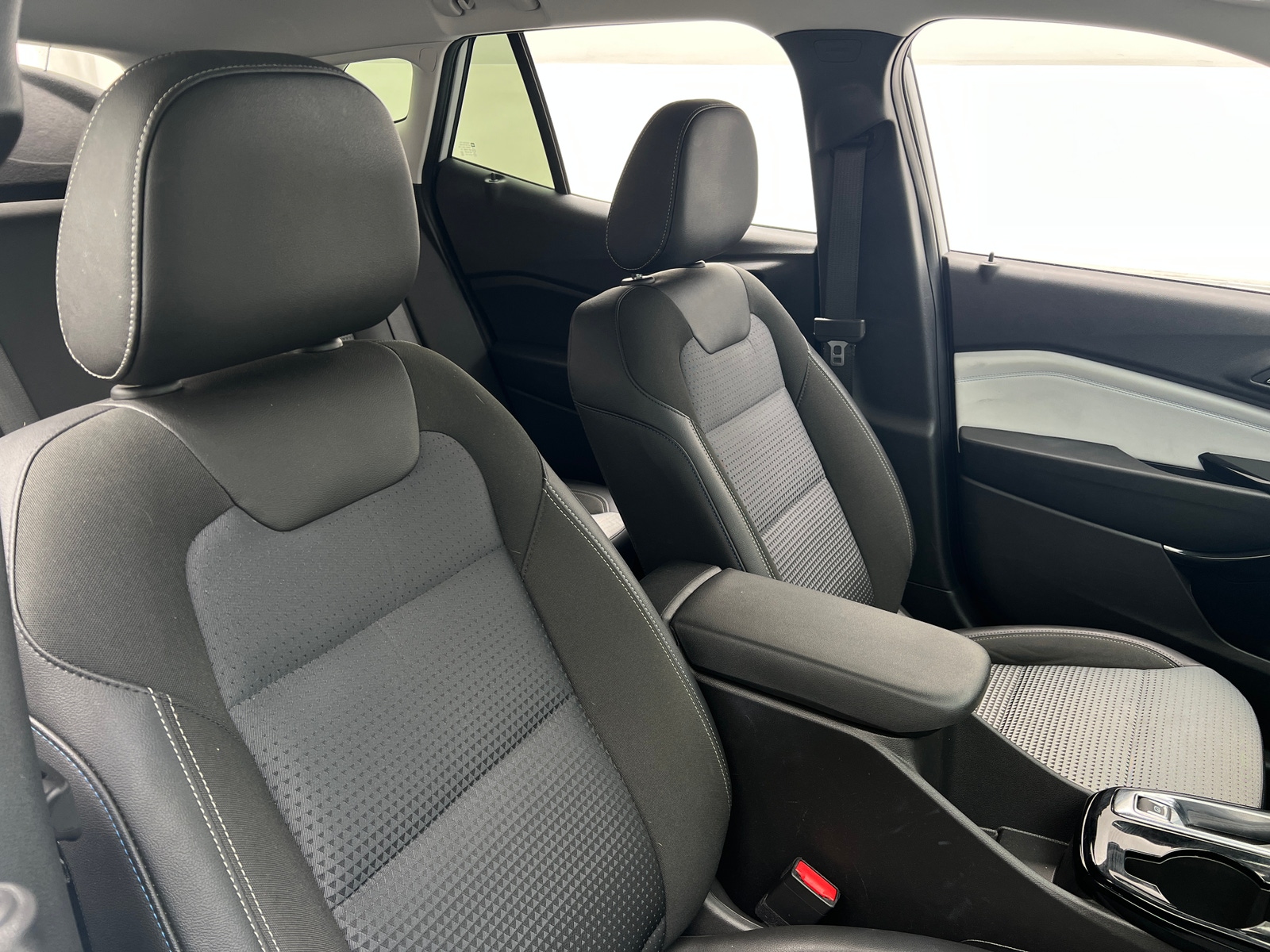 Thumbnail: 2025 Chevrolet Trax - 2