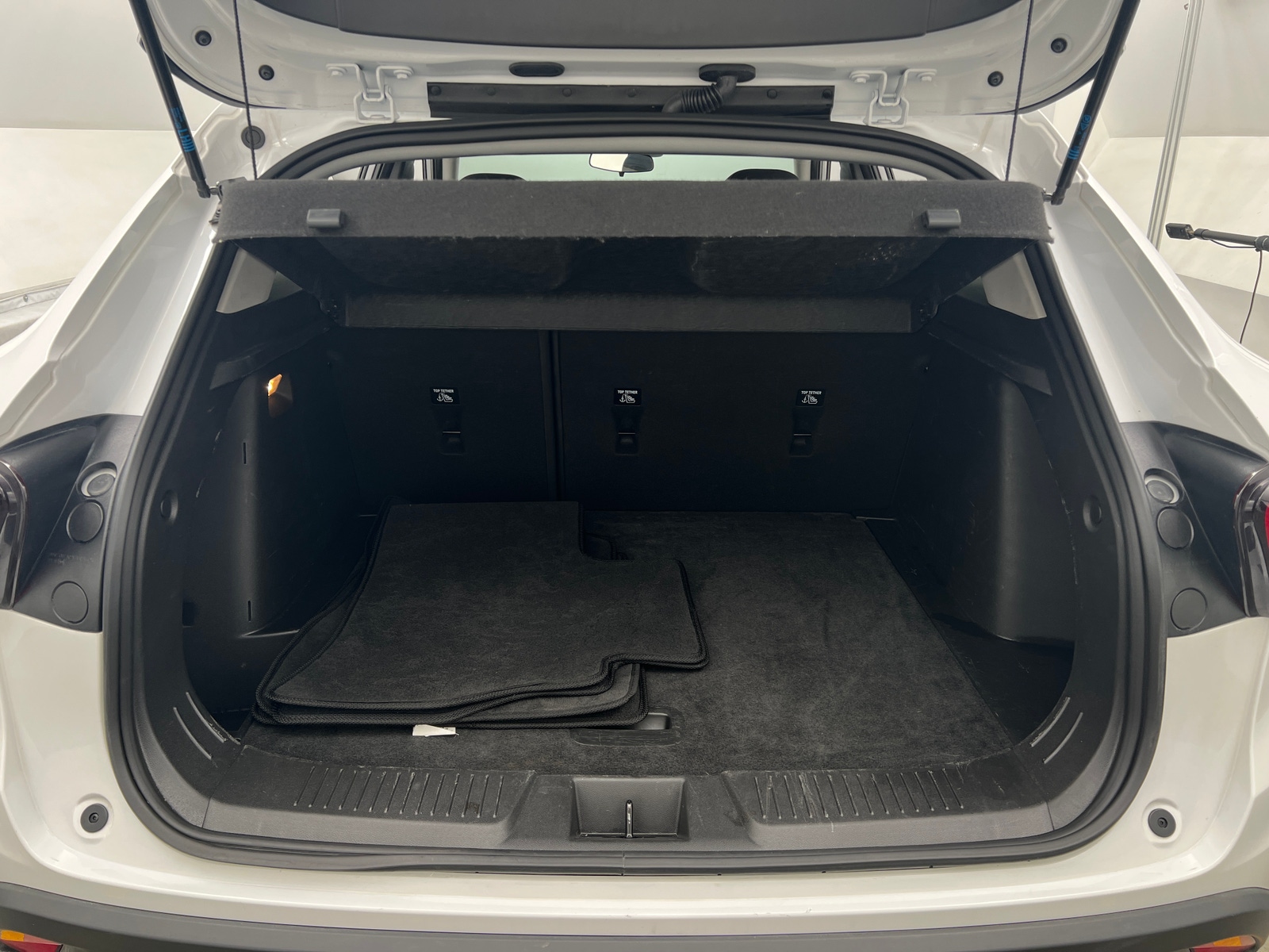 Thumbnail: 2025 Chevrolet Trax - 7