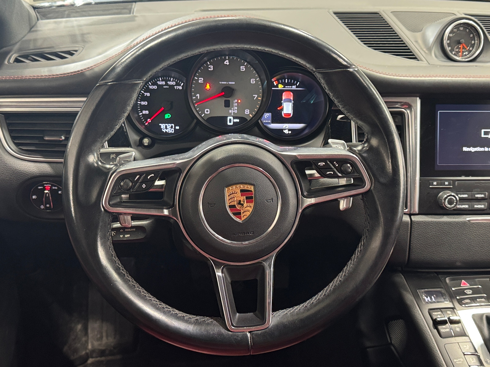 Thumbnail: 2017 Porsche Macan - 4