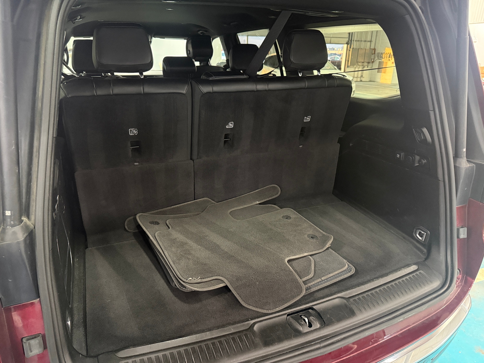 Thumbnail: 2024 Jeep Wagoneer - 6