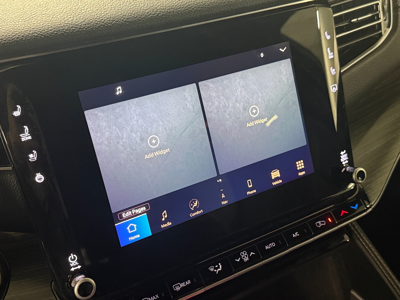 Thumbnail: 2024 Jeep Wagoneer - 3