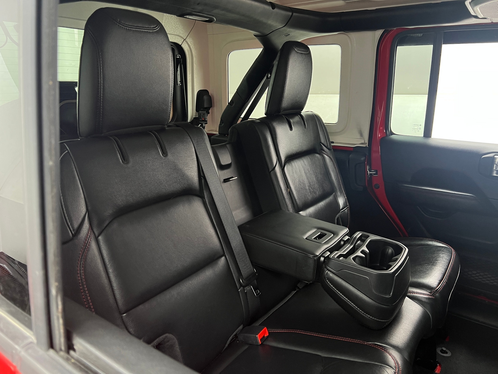 Thumbnail: 2021 Jeep Wrangler - 5