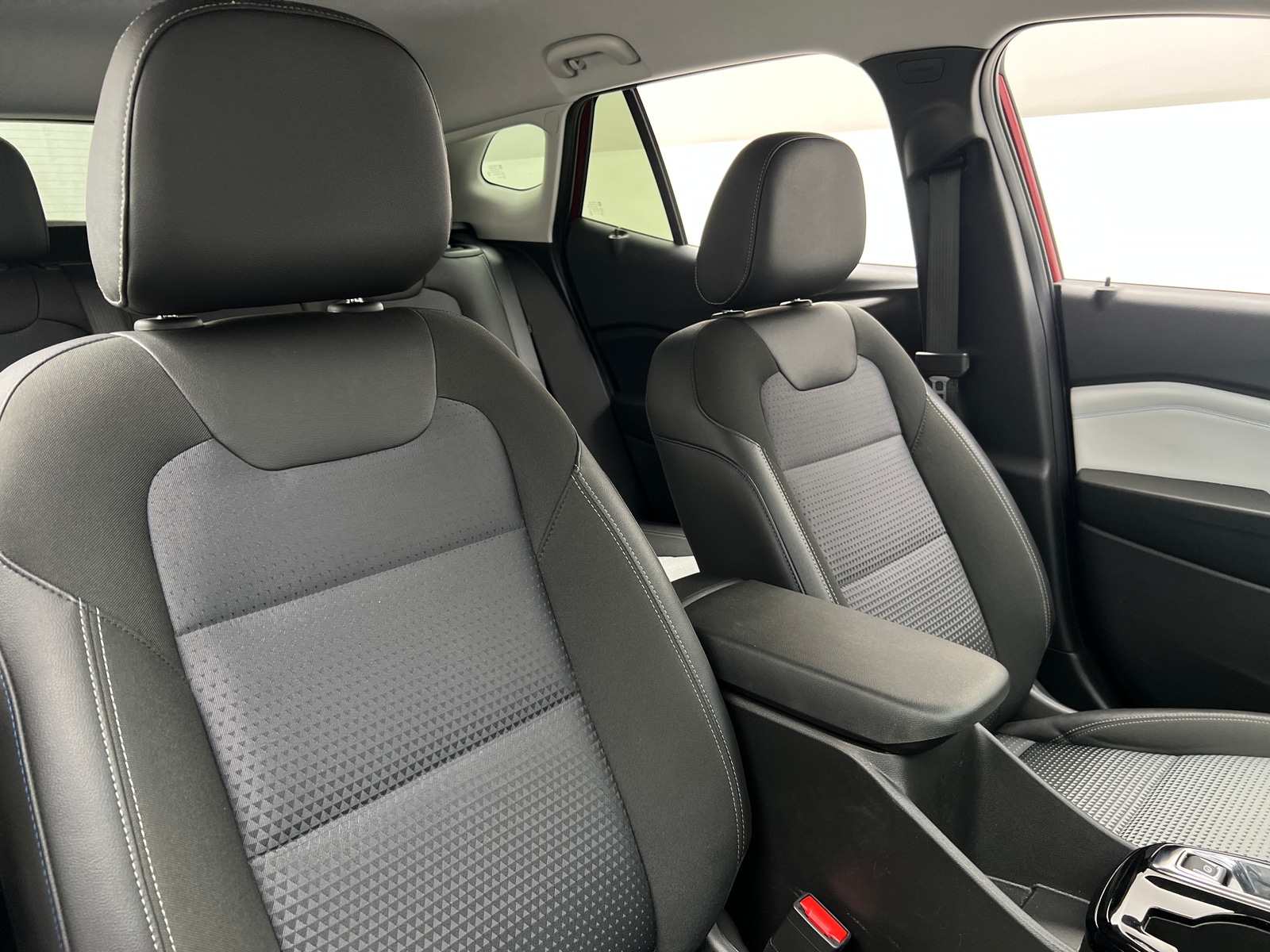 Thumbnail: 2025 Chevrolet Trax - 2