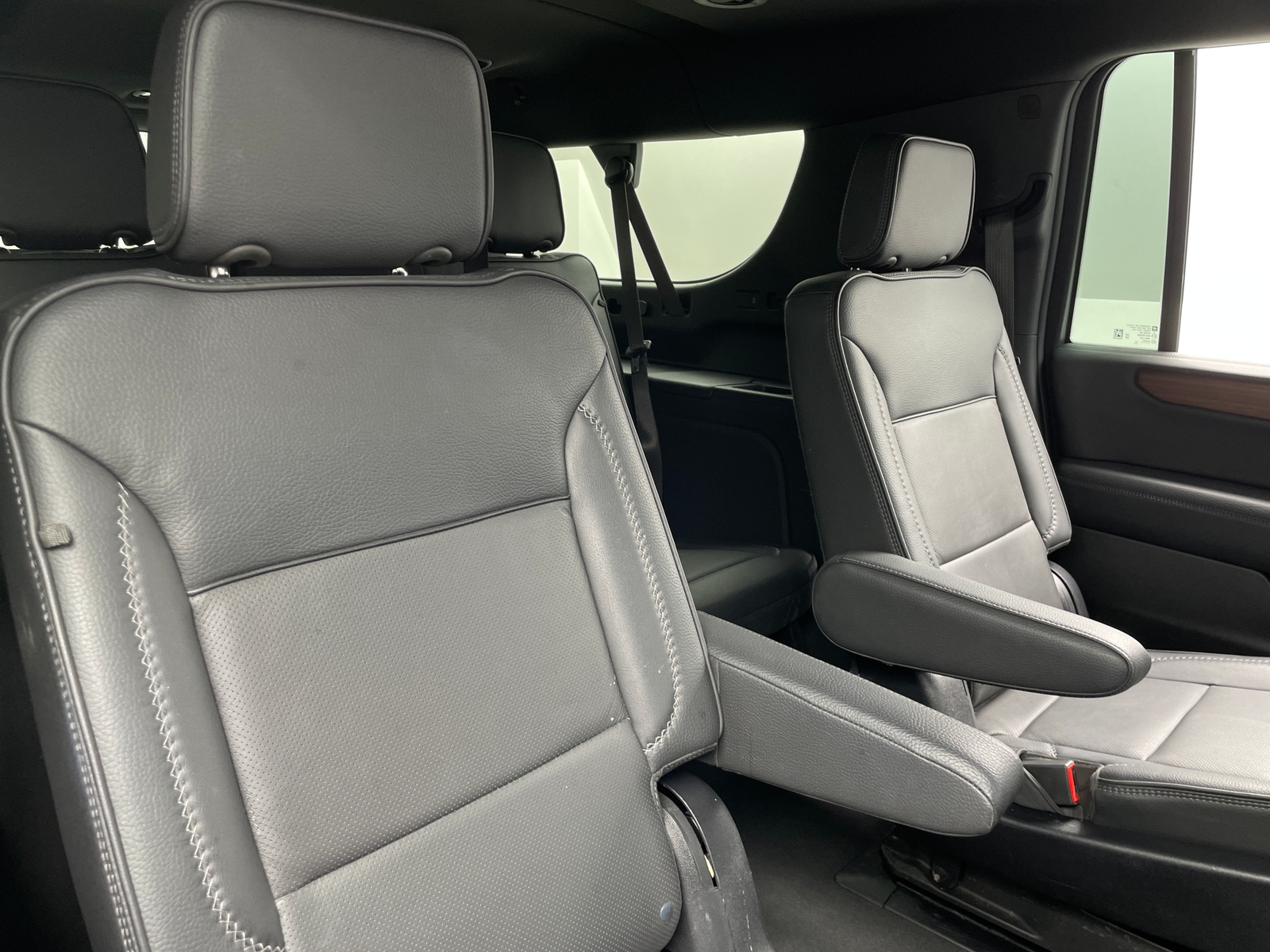 Thumbnail: 2025 GMC Yukon XL - 5