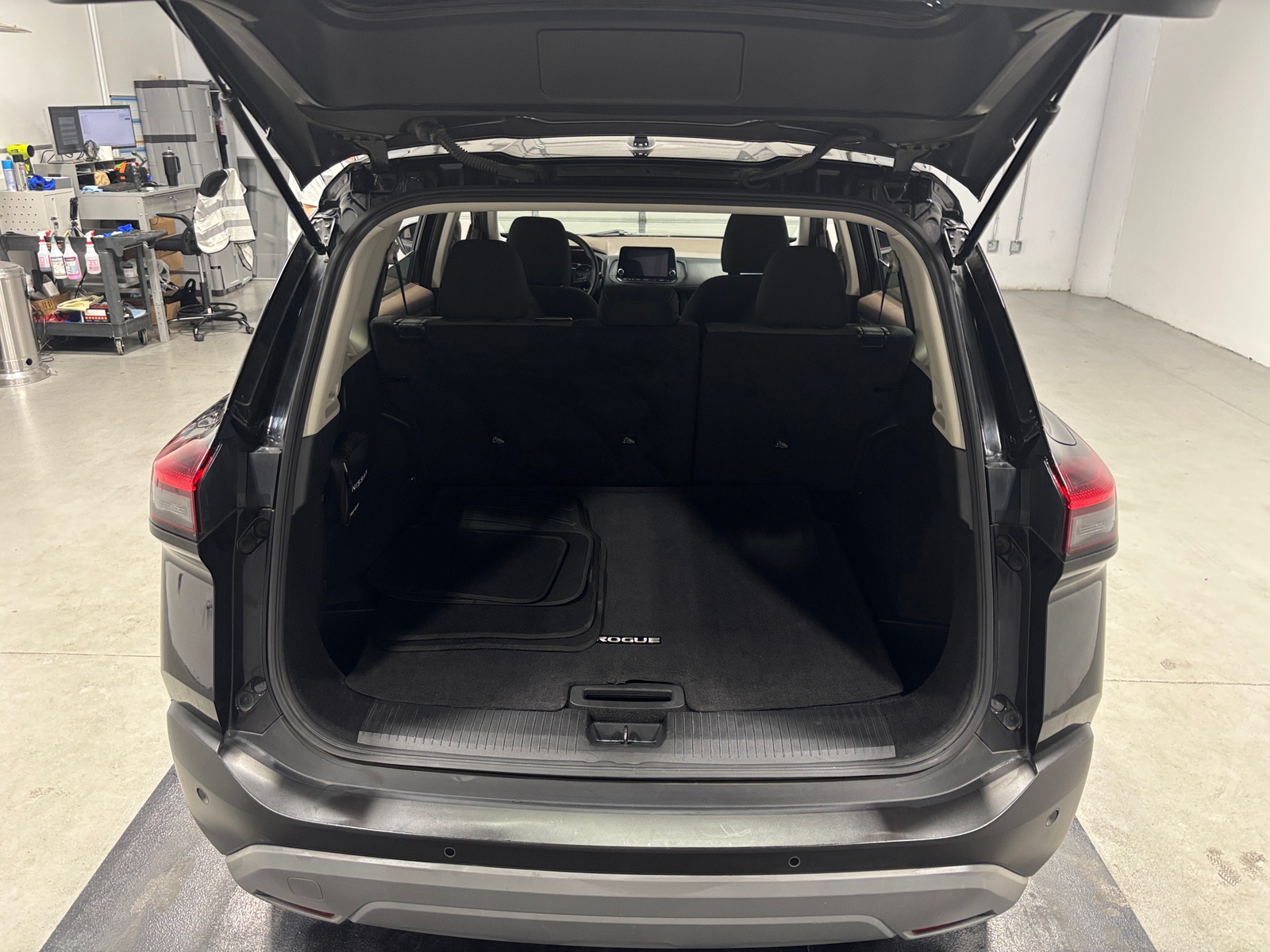 Thumbnail: 2023 Nissan Rogue - 7