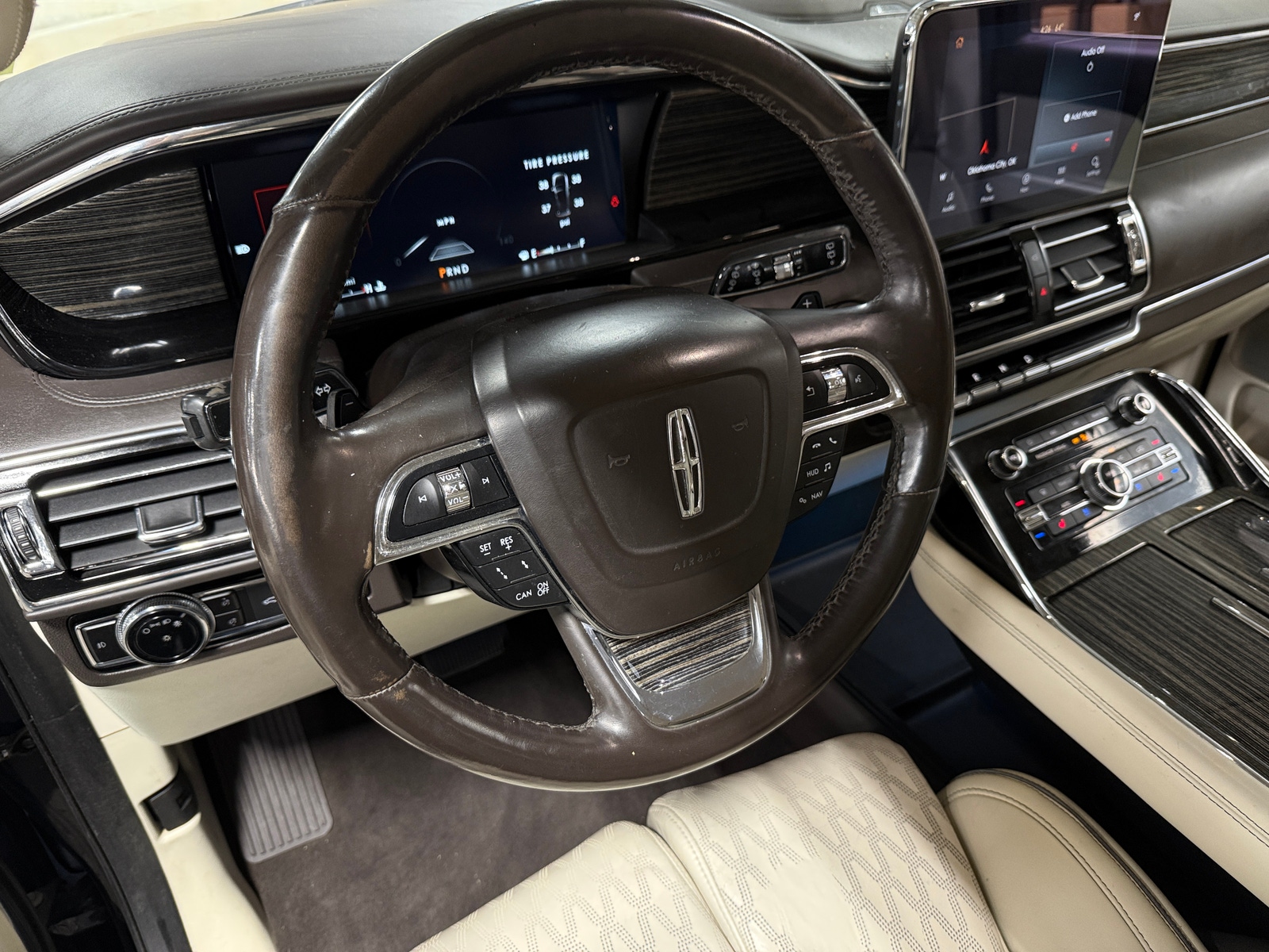 Thumbnail: 2020 Lincoln Navigator - 4