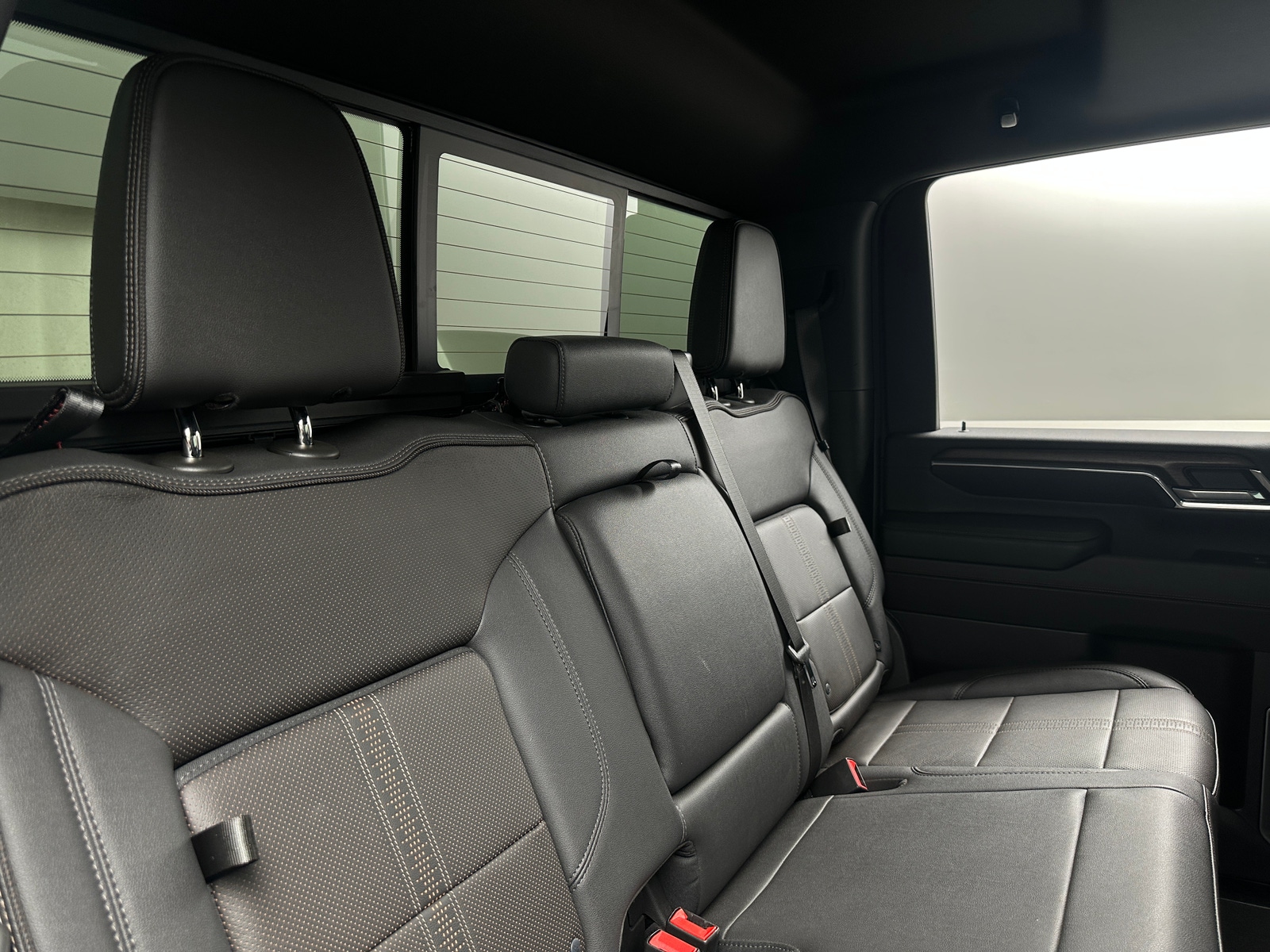 Thumbnail: 2024 Chevrolet Silverado 3500 - 5