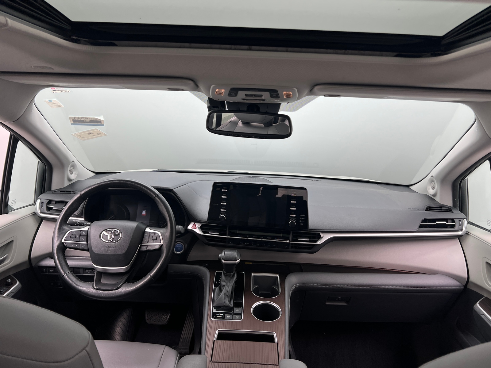 Thumbnail: 2021 Toyota Sienna - 2