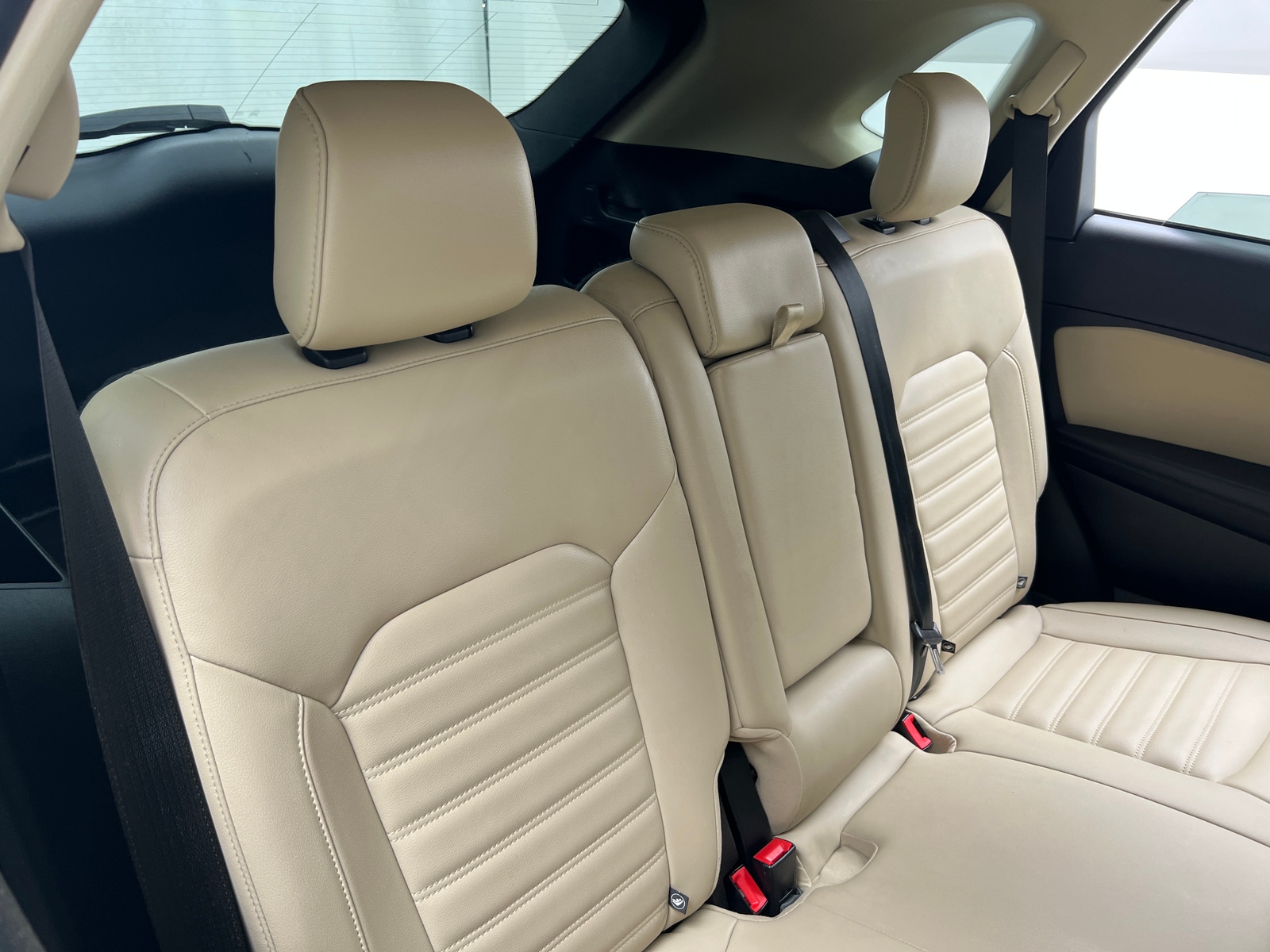 Thumbnail: 2021 Ford Edge - 5