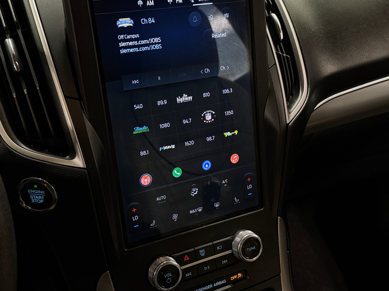 Thumbnail: 2021 Ford Edge - 3