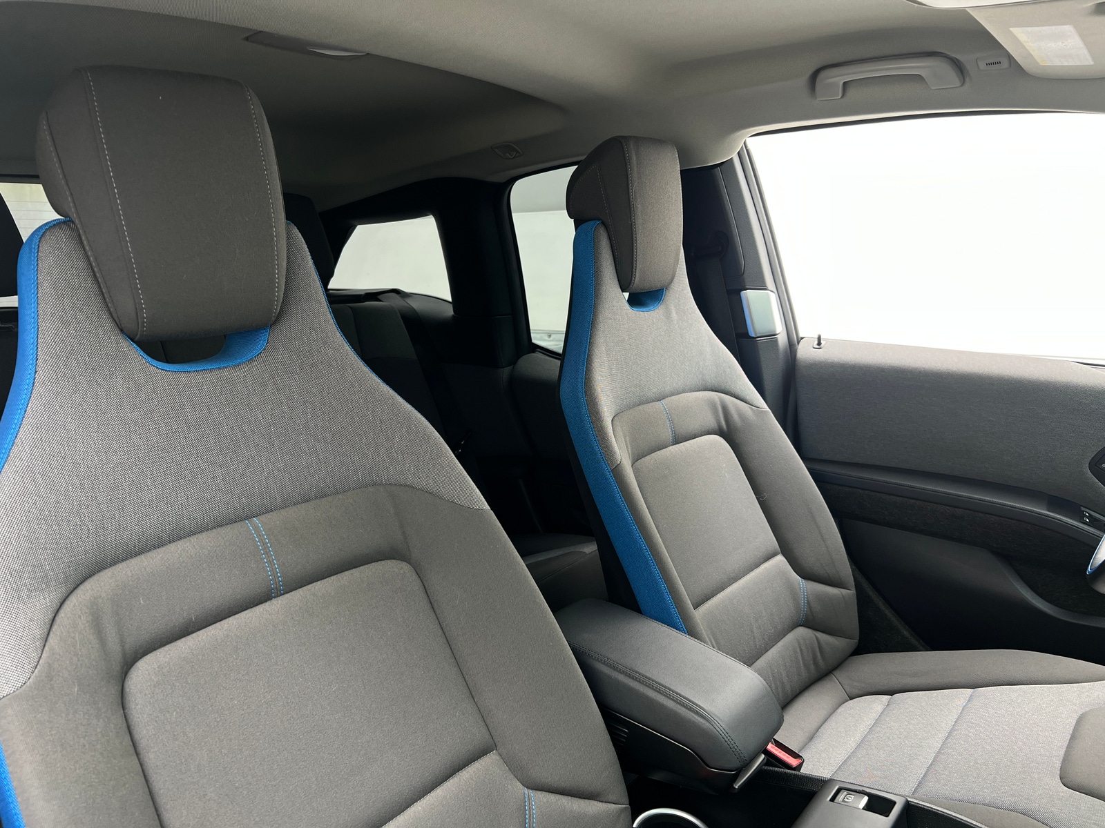 Thumbnail: 2018 BMW i3 - 2