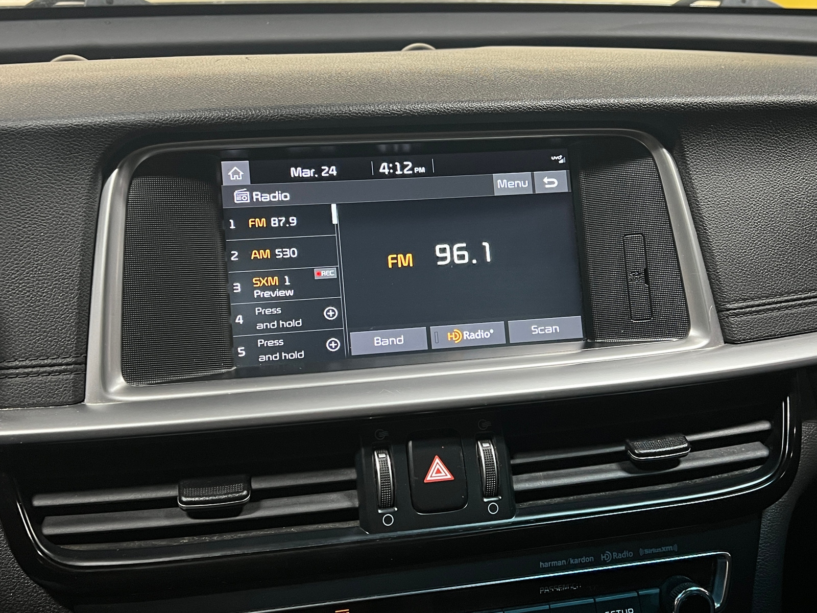 Thumbnail: 2020 Kia Optima - 3