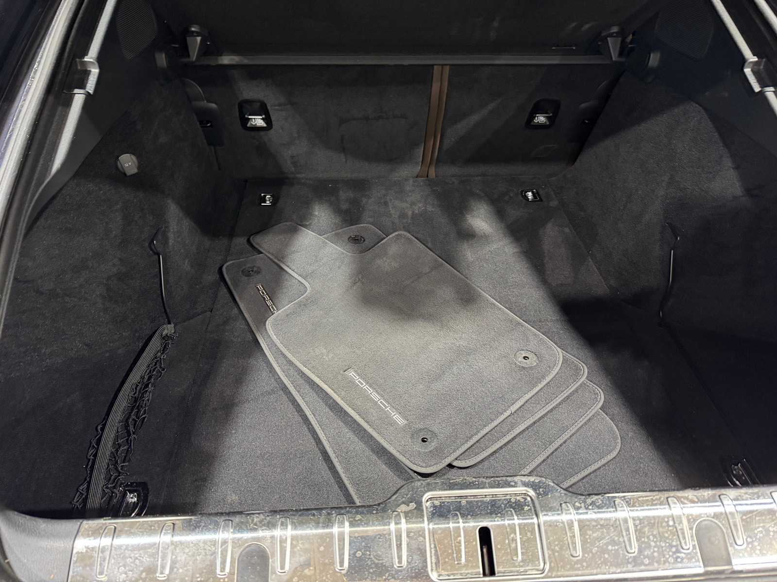 Thumbnail: 2018 Porsche Panamera - 6