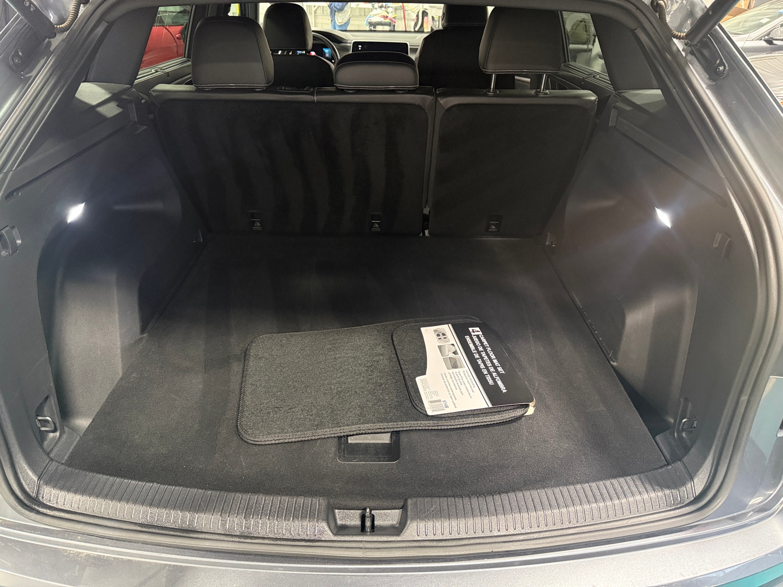 Thumbnail: 2025 Volkswagen Atlas - 6