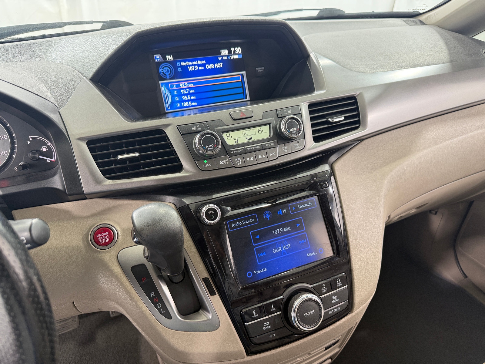 Thumbnail: 2017 Honda Odyssey - 3