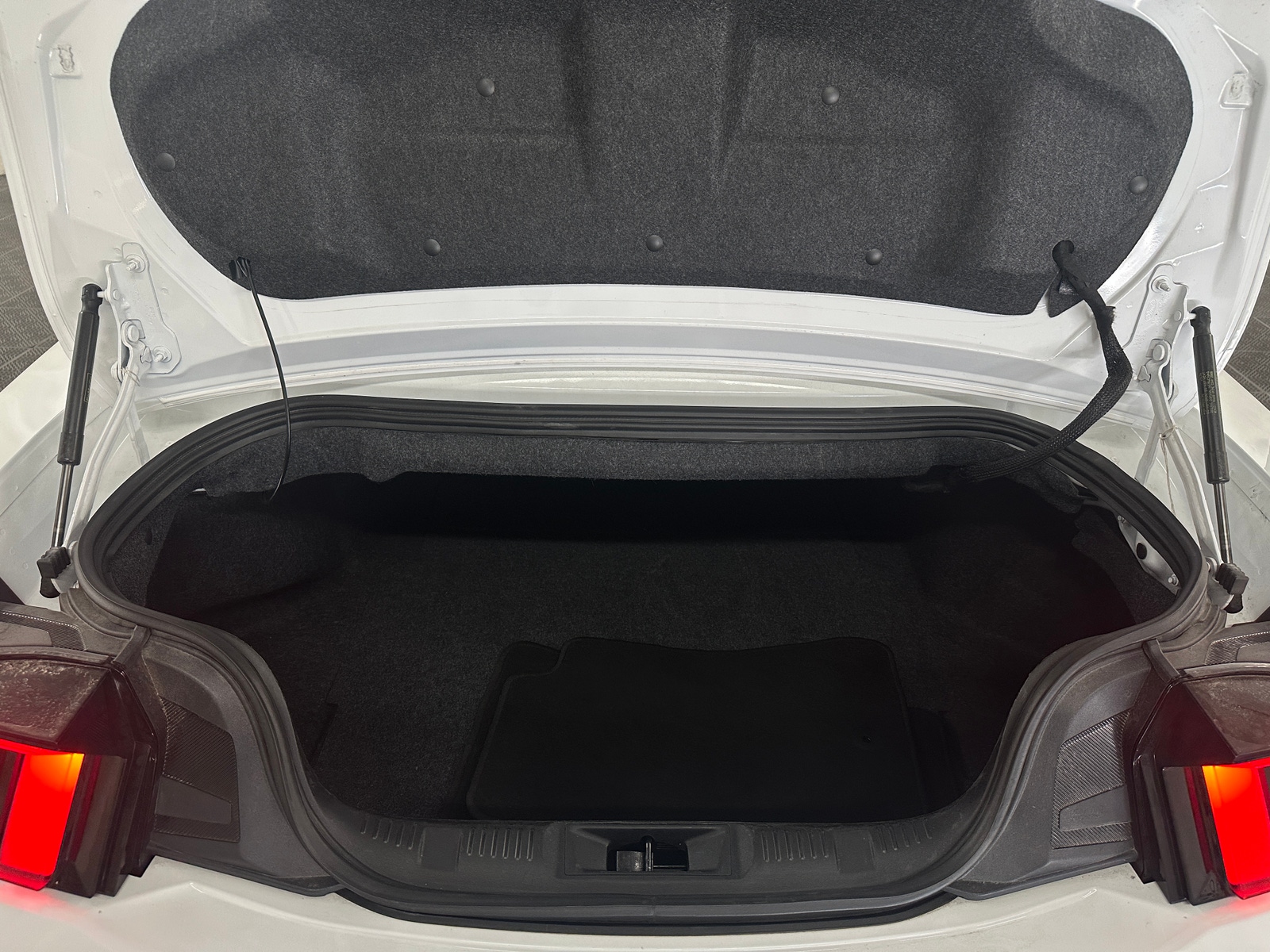 Thumbnail: 2025 Ford Mustang - 6