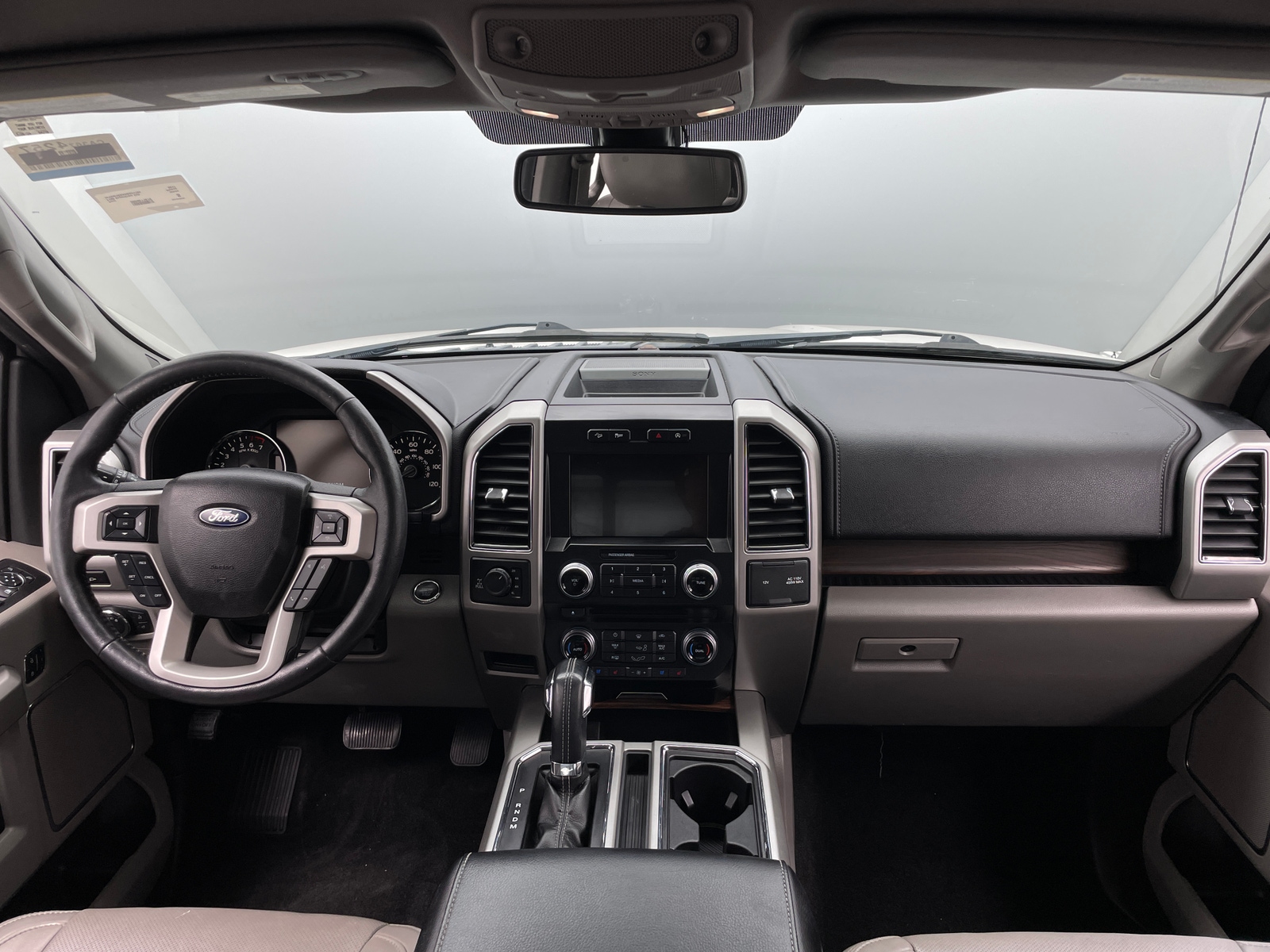 Thumbnail: 2017 Ford Econoline - 3