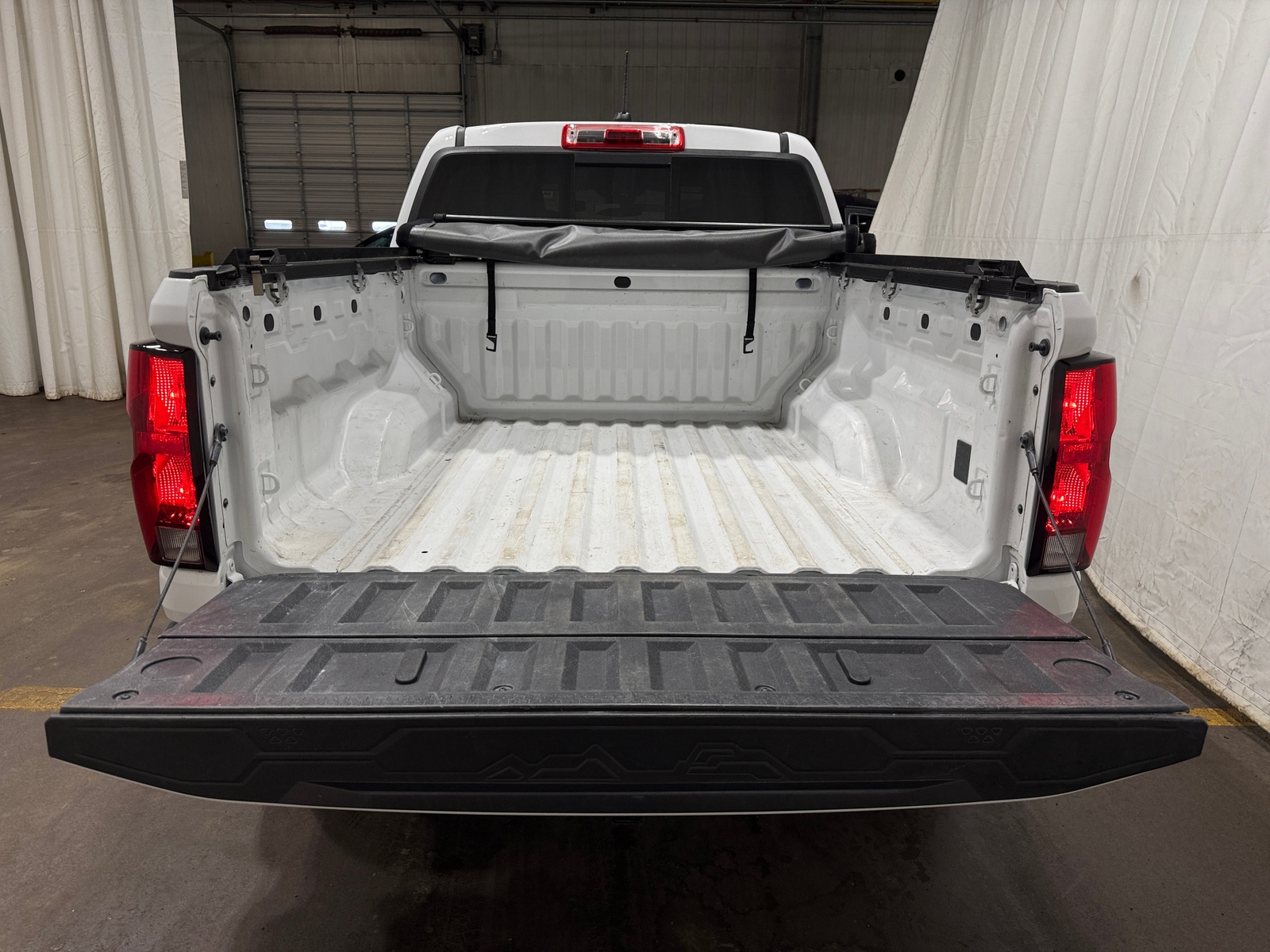 Thumbnail: 2023 Chevrolet Colorado - 7