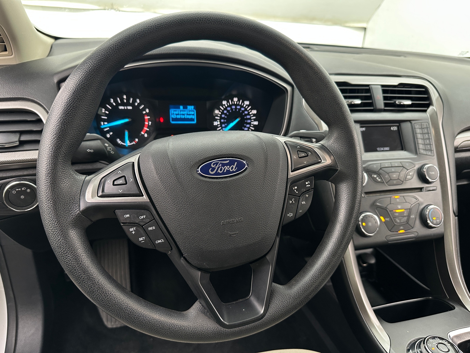 Thumbnail: 2017 Ford Fusion - 5