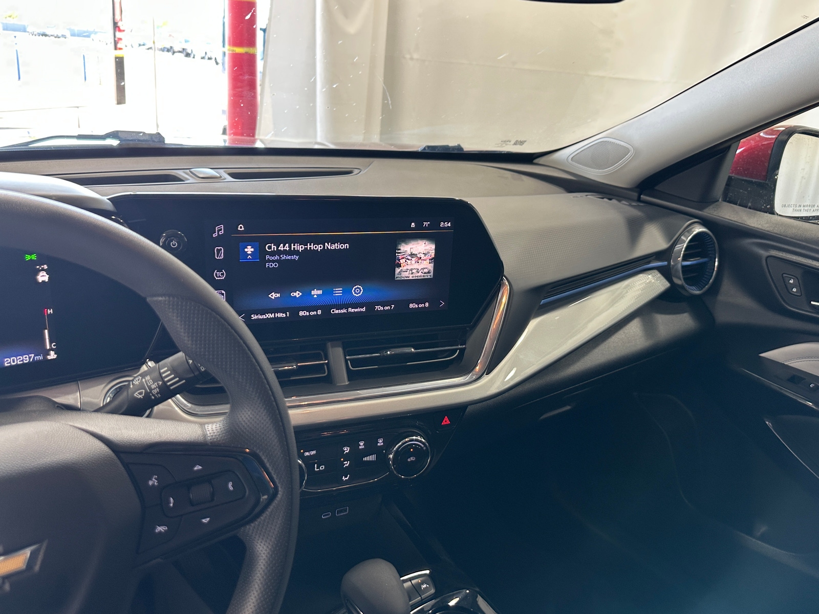 Thumbnail: 2025 Chevrolet Trax - 4