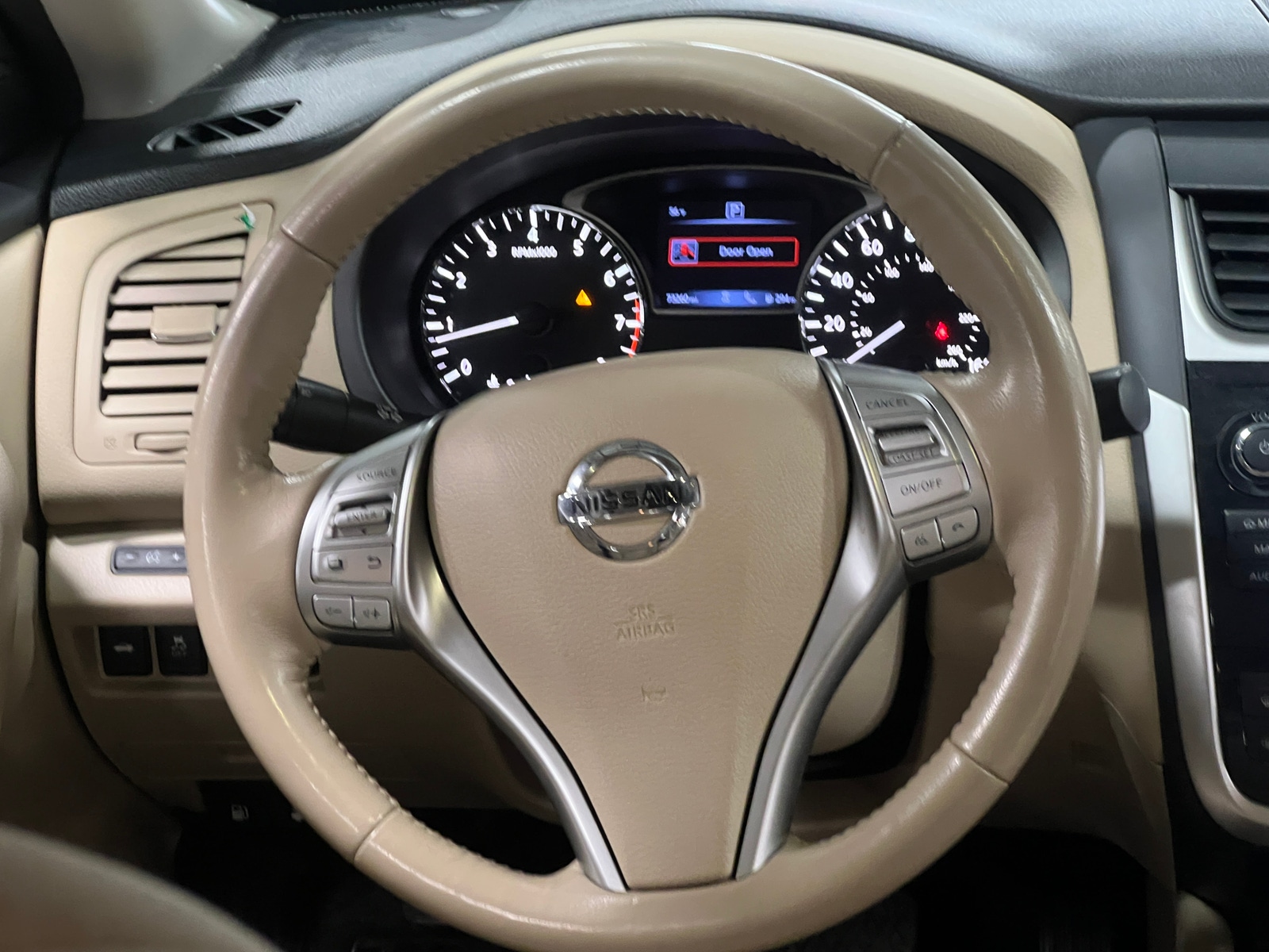 Thumbnail: 2018 Nissan Altima - 5