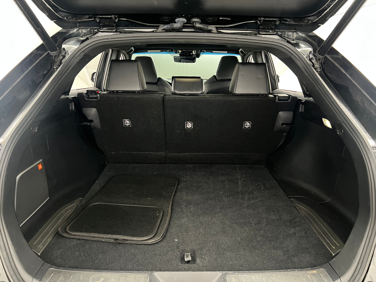 Thumbnail: 2021 Toyota Venza - 6