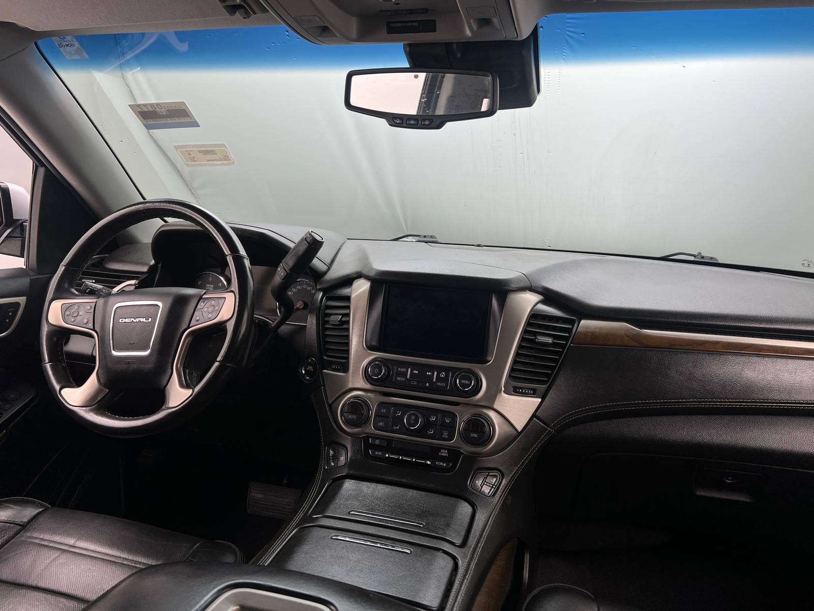 Thumbnail: 2019 GMC Yukon XL - 2